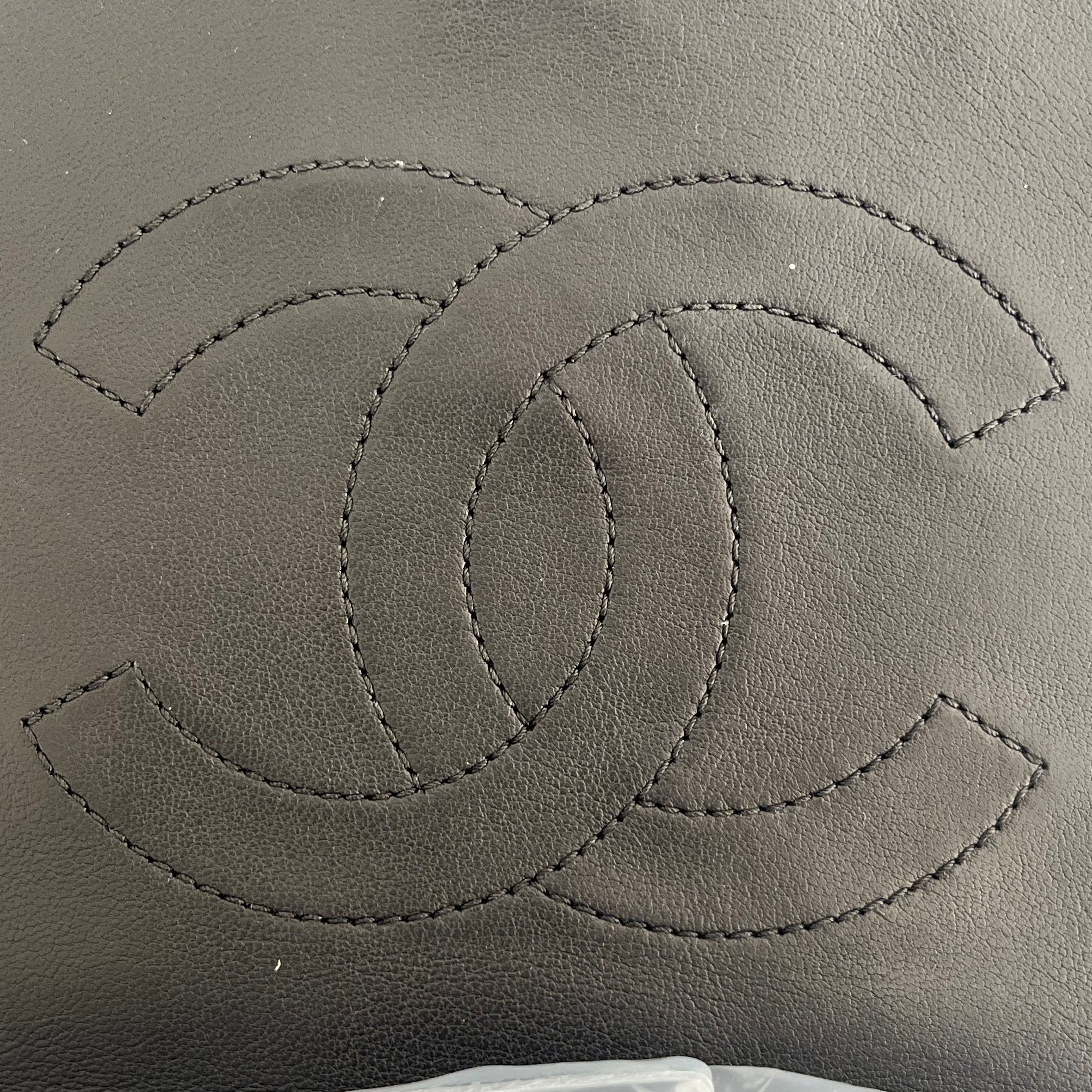 Chanel Cuba Cruise 2017 Quilted Jumbo Bag (RRP £9000) | Authentic Preloved