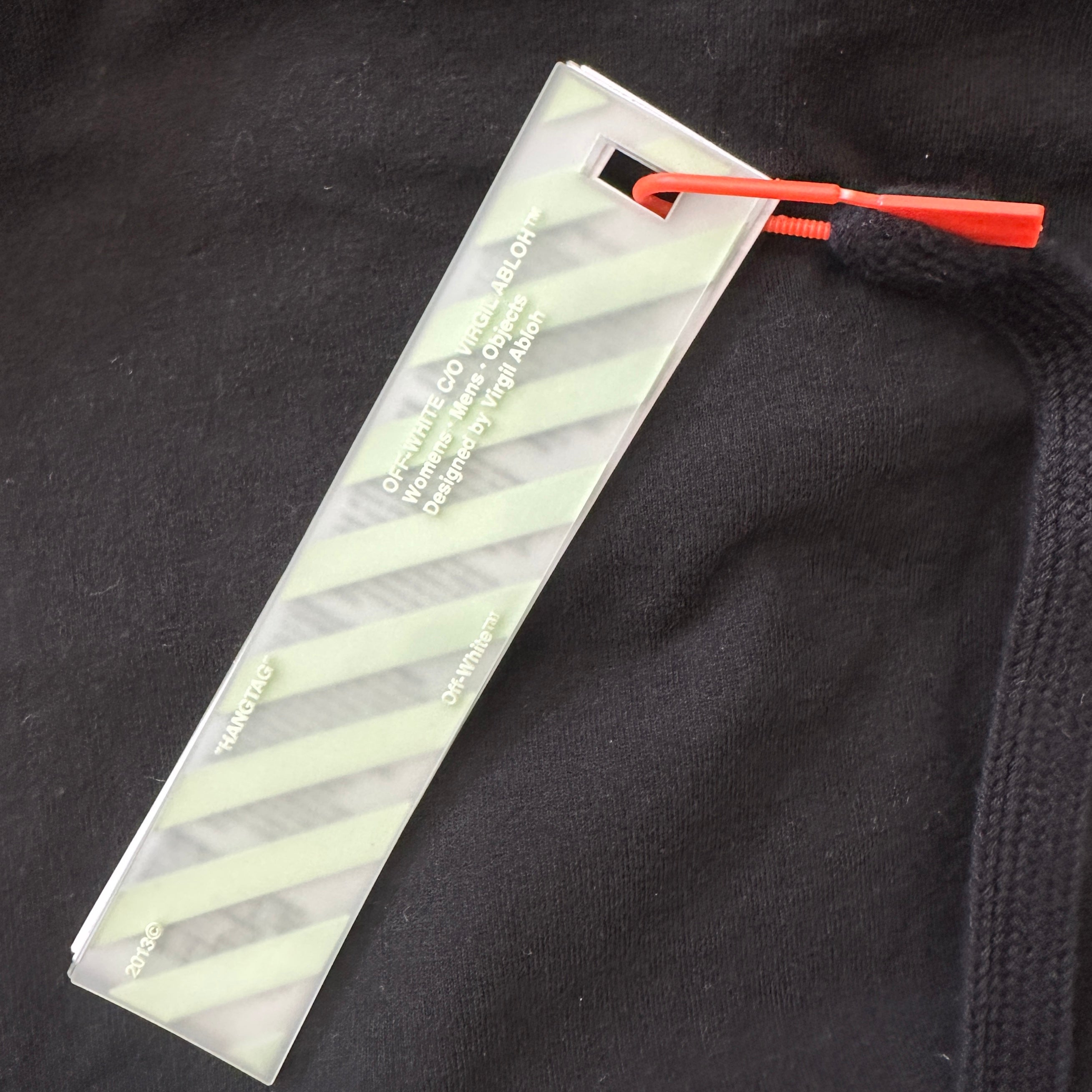 NEW Off-White Black Caravaggio Pink Arrow T-Shirt (RRP £265) | Authentic Preloved