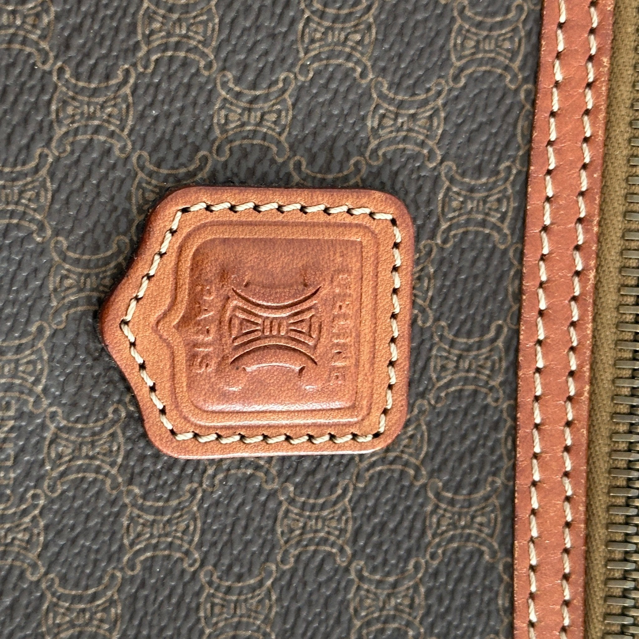 CELINE ケース ヴィンテージ Celine Vintage Vanity Leather Case- 1996 | Authentic Preloved