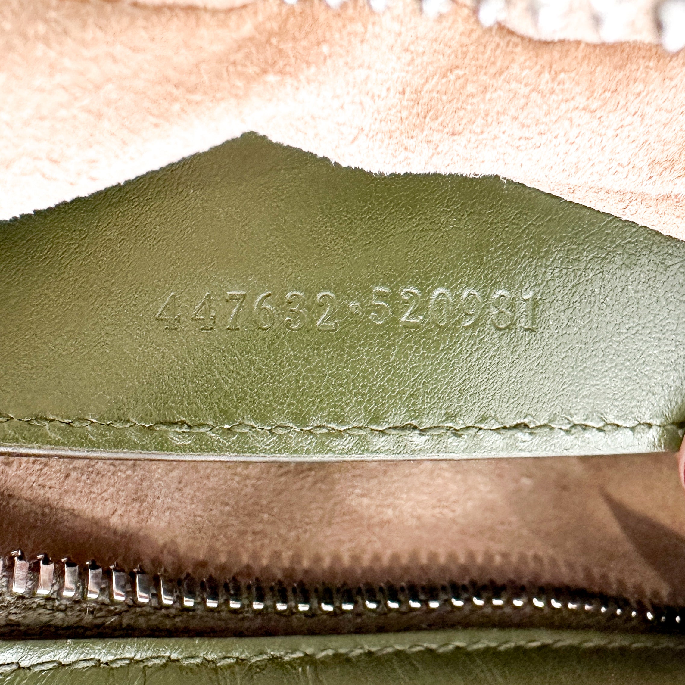 Gucci GG Marmont Small Matelassé Crossbody Bag in Olive Green (RRP £1460) | Authentic Preloved