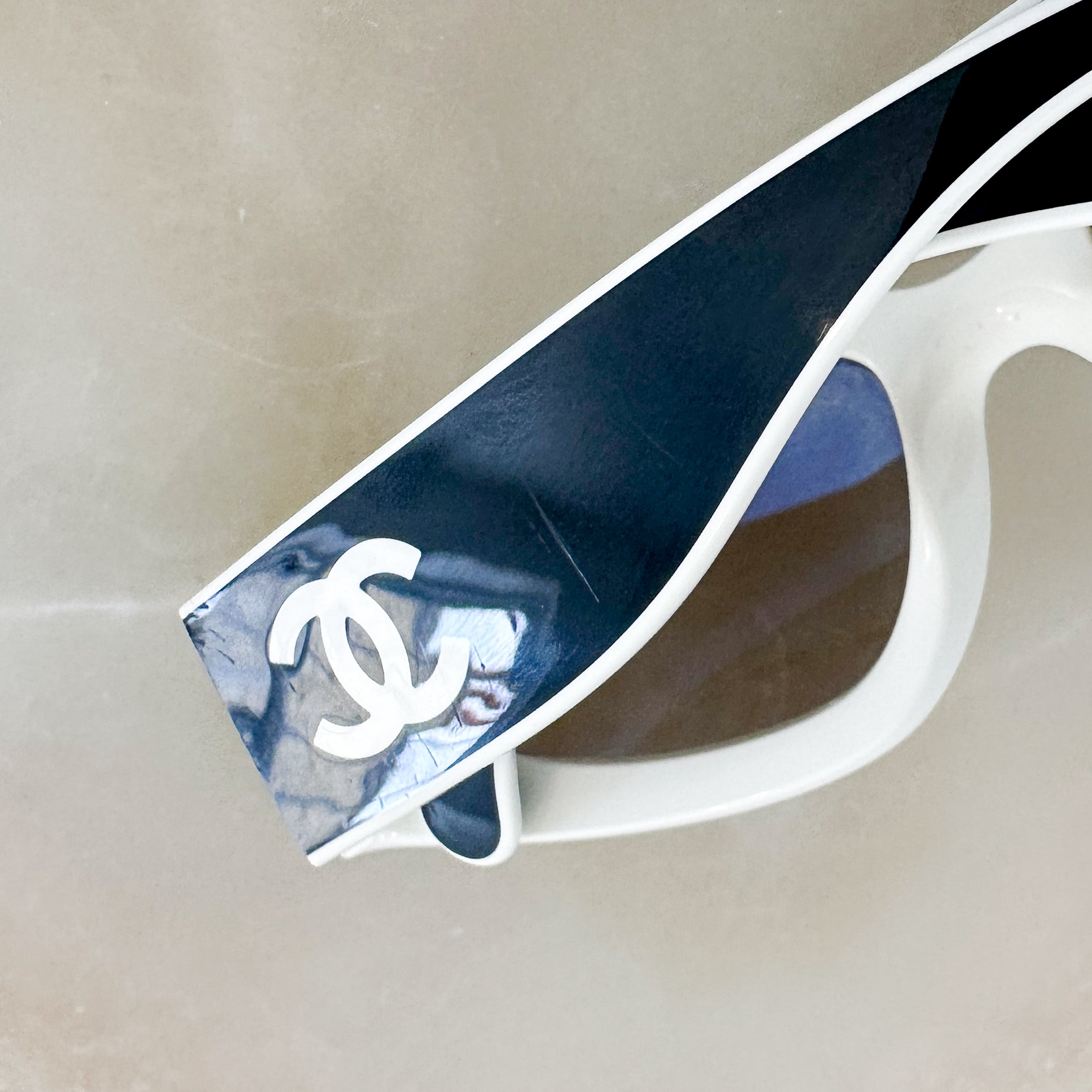 CURRENT SEASON Chanel 6056 Black & White Cat-Eye Sunglasses (RRP £385) | Authentic Preloved FINAL SALE - Reloved Again