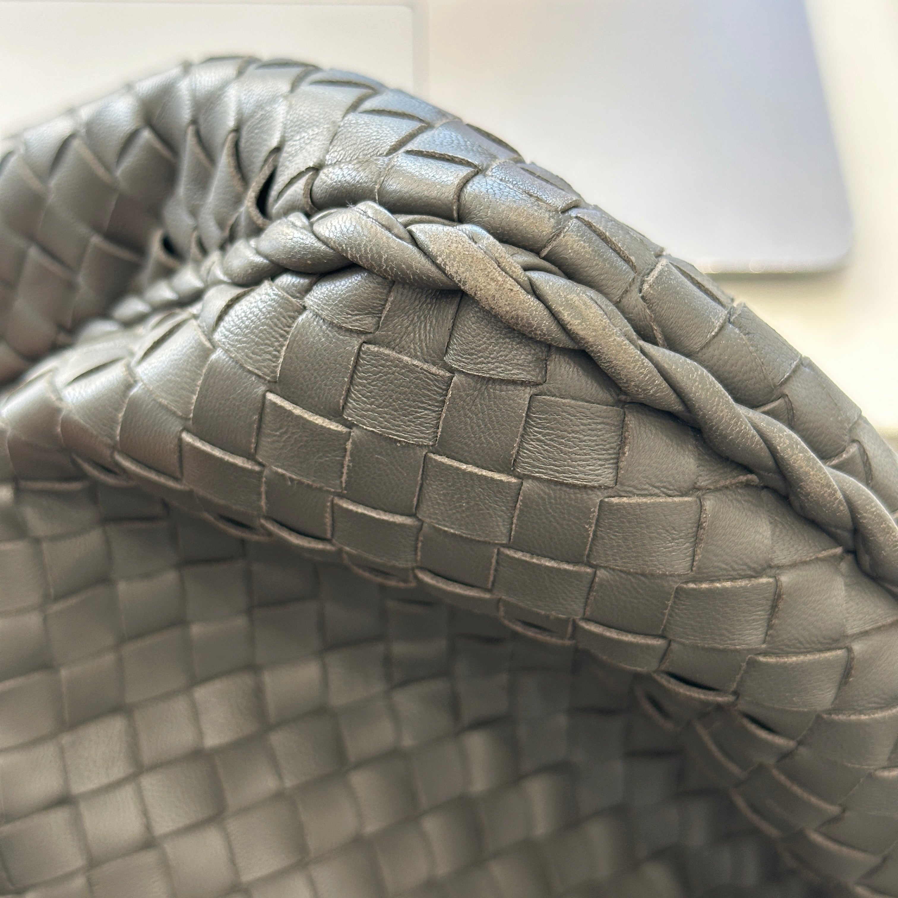 Bottega Veneta Medium Hobo Intrecciato Shoulder Bag in Dark Grey RRP £4080 | Authentic Preloved