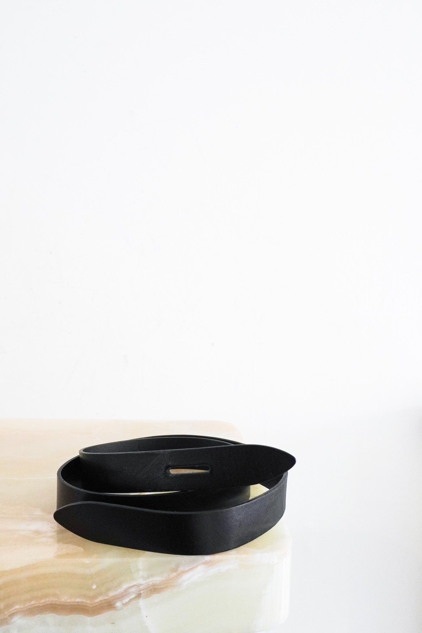 Isabel-Marant-adjustable-Leather-Belt-front-picture-chelsea-london