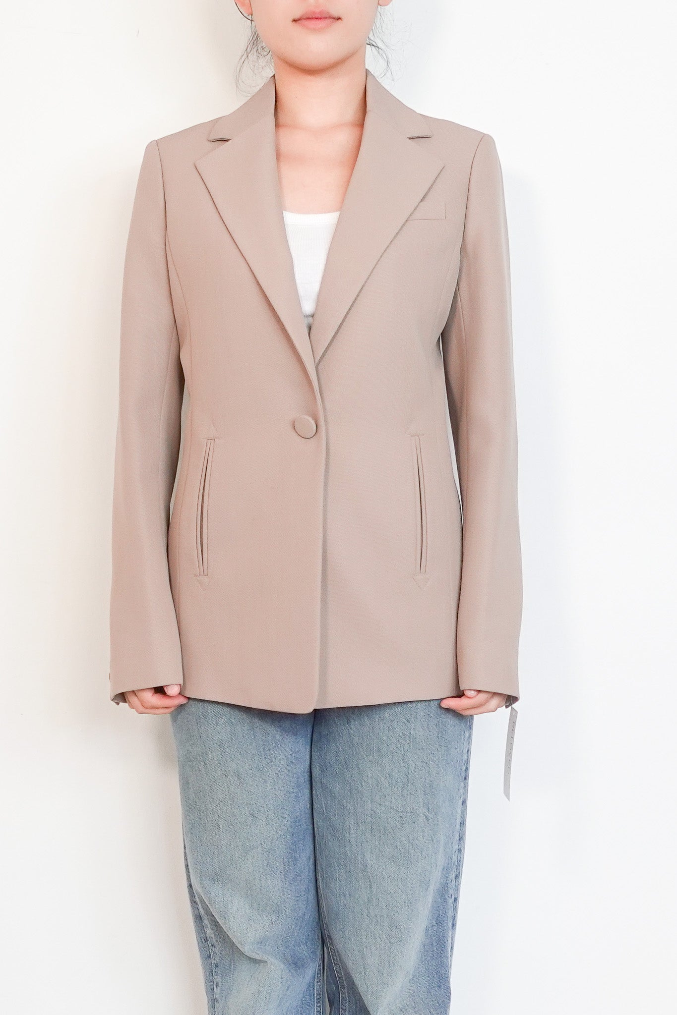 Joseph-Hawk-Fluid-Wool-Blazer–firstphoto