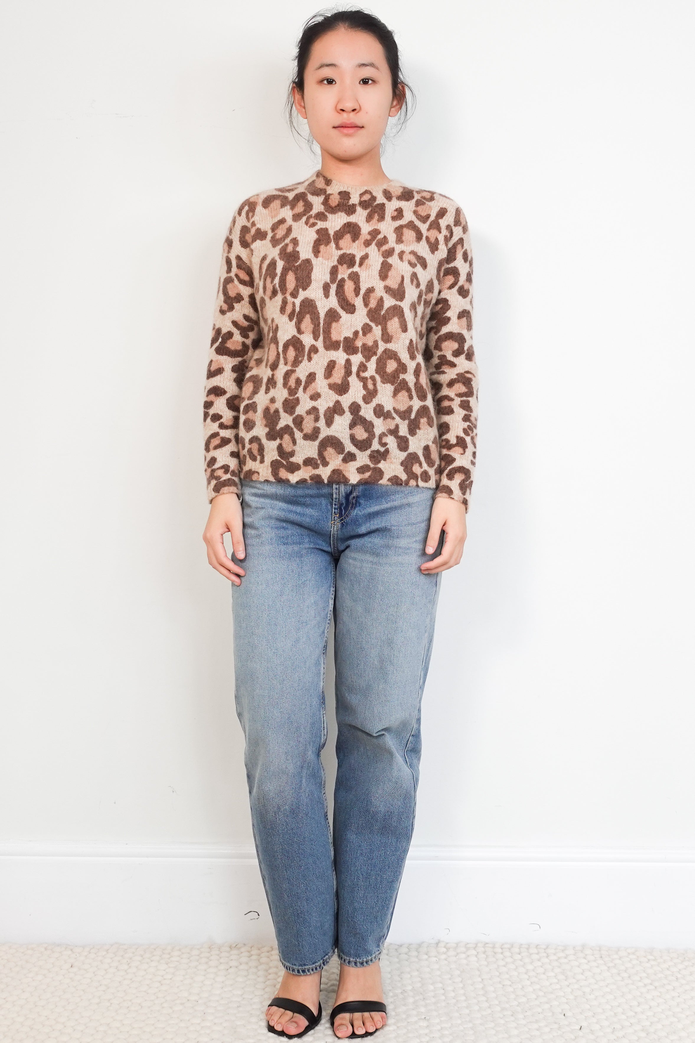 La-Maille-Sezane-Leopard-Print-Jumper-front-picture-Chelsea-London