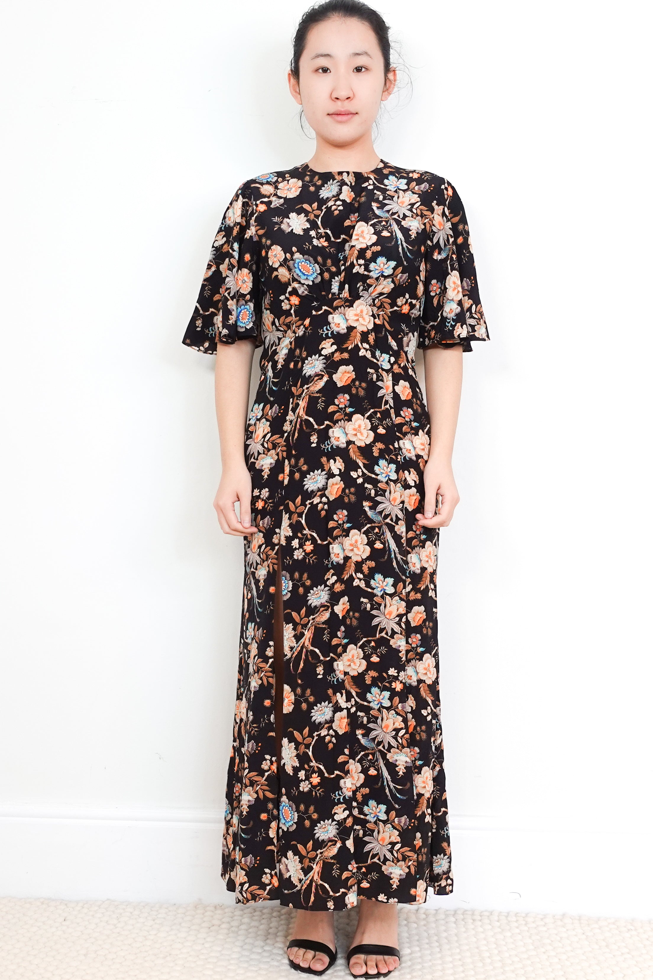 Les-Reveries-X-Liberty-Black-Floral-Maxi-Dress-front-picture-ChelseaL-London