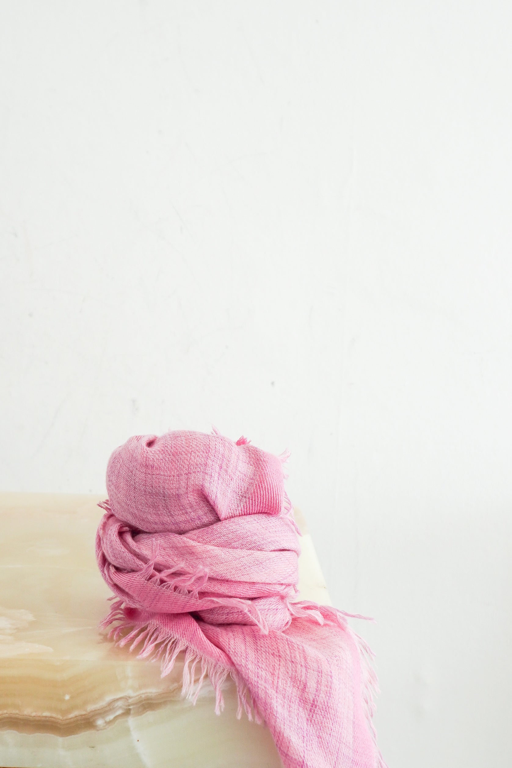 Loro-Piana-Pink-Cashmere-Scarf-front-picture-Chelsea-London