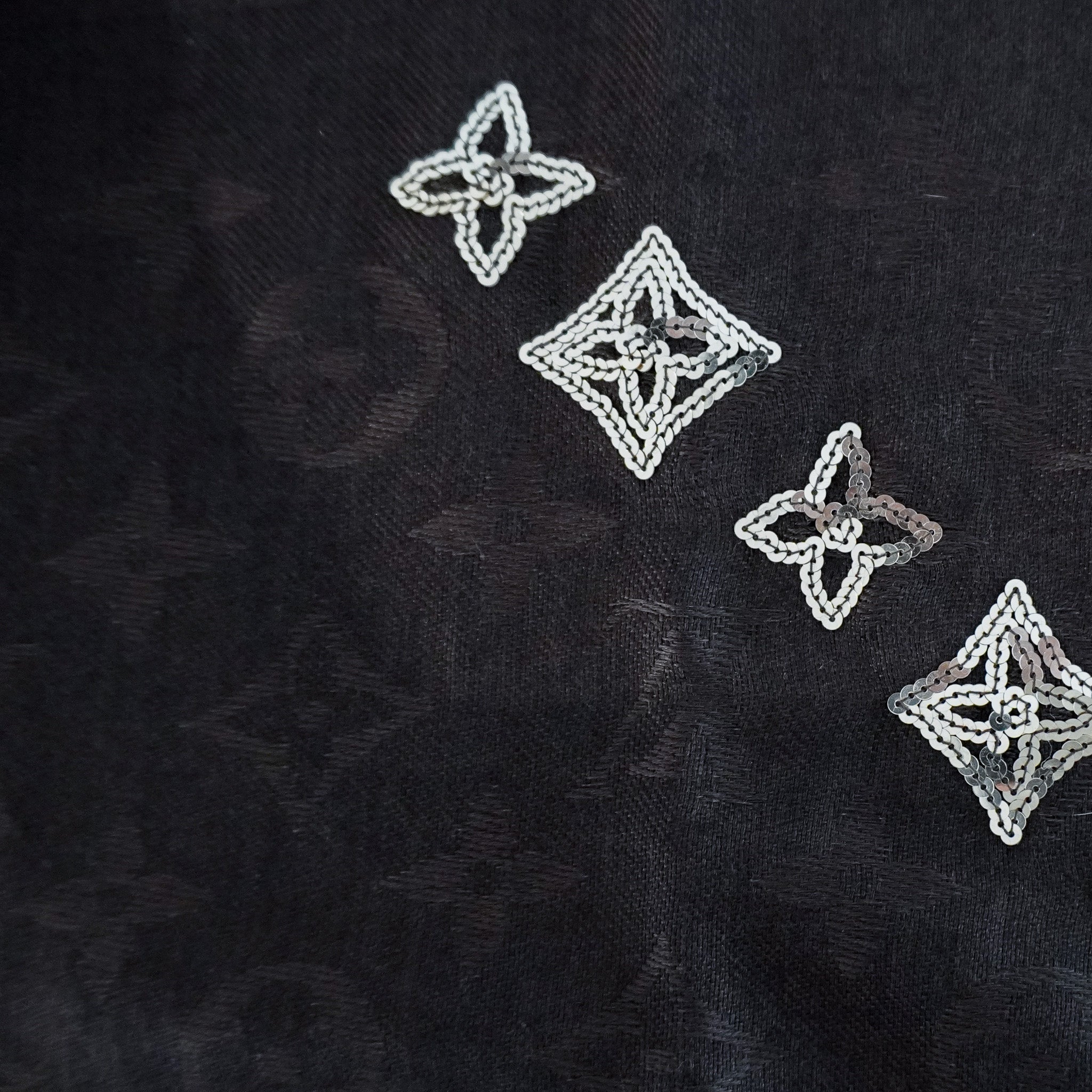 Louis-Vuitton-Monogram-Embellished-Shawl-side-picture