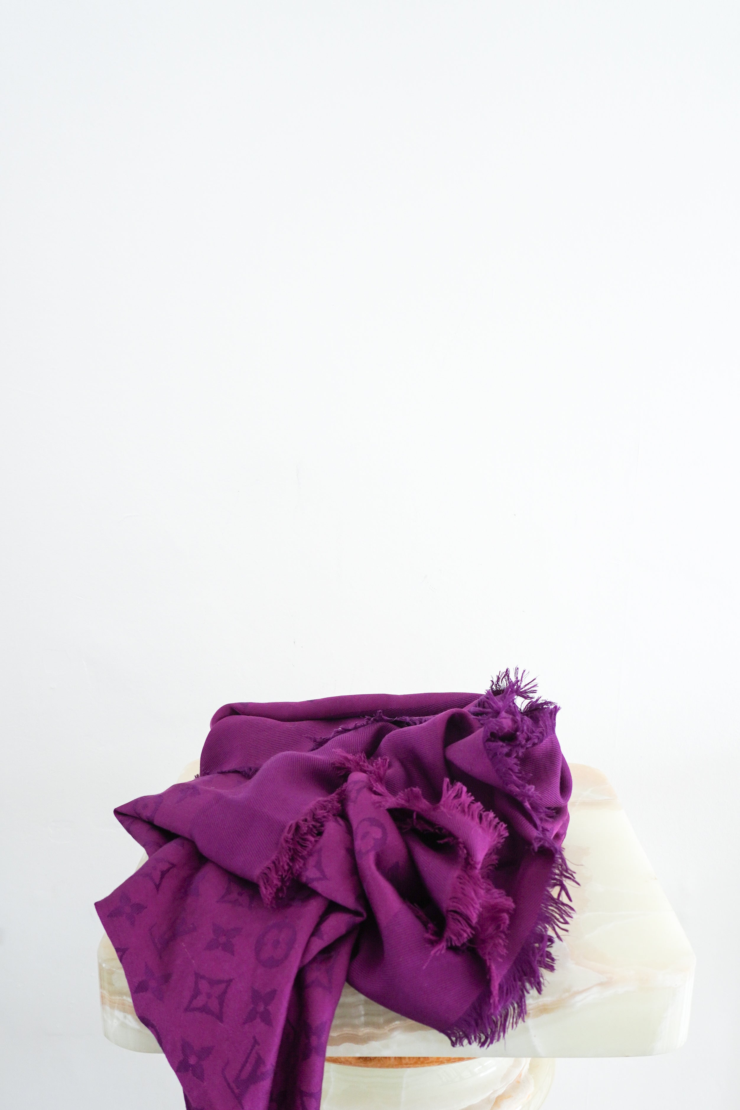 Louis-Vuitton-Purple-Monogram-Scarf-front-picture