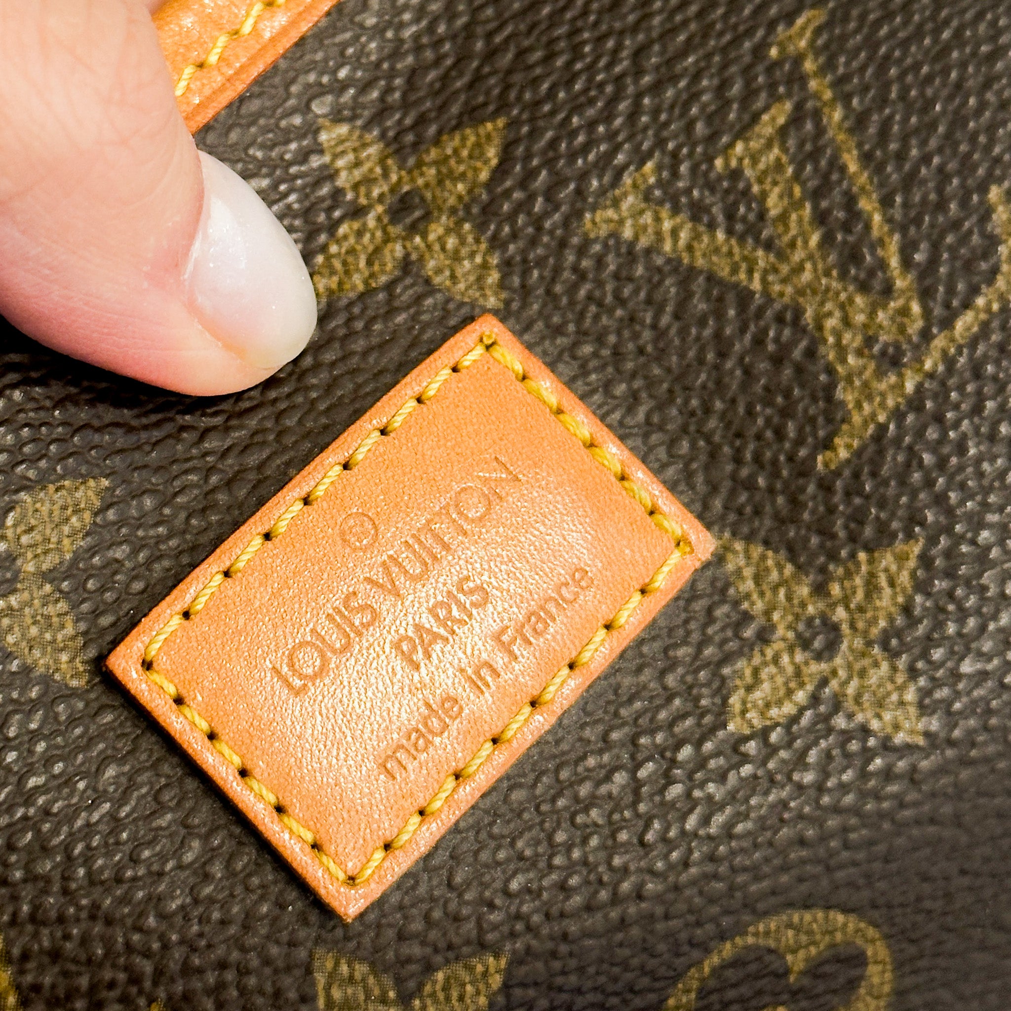 Louis Vuitton Saumur 35 Monogram Canvas Messenger Bag | Authentic Prel