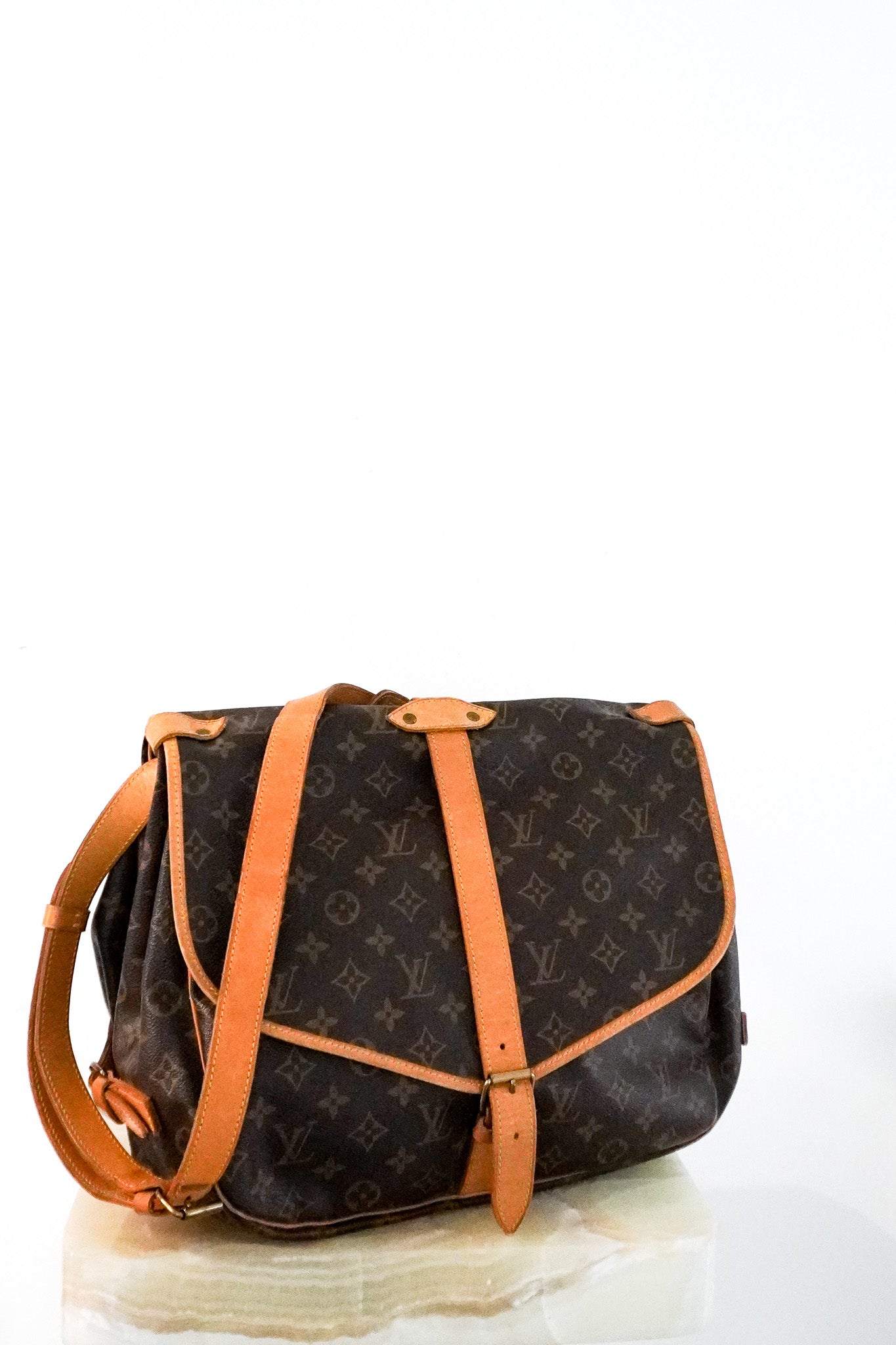Louis Vuitton Saumur 35 Monogram Canvas Messenger Bag | Authentic Prel Louis Vuitton Saumur 35 Monogram Canvas Messenger Bag | Authentic Prel