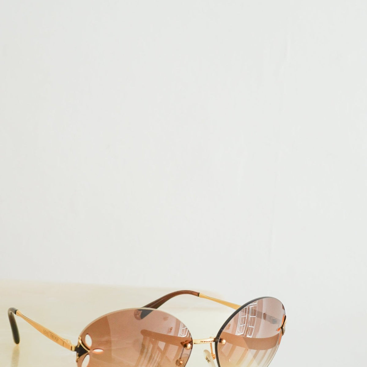 Authentic Louis Vuitton Aviator Sunglasses Gold Frame Gradient Lenses w/ Case Louis Vuitton Metal Clockwise Sunglasses Z1020E Gold Brown  main image 2
