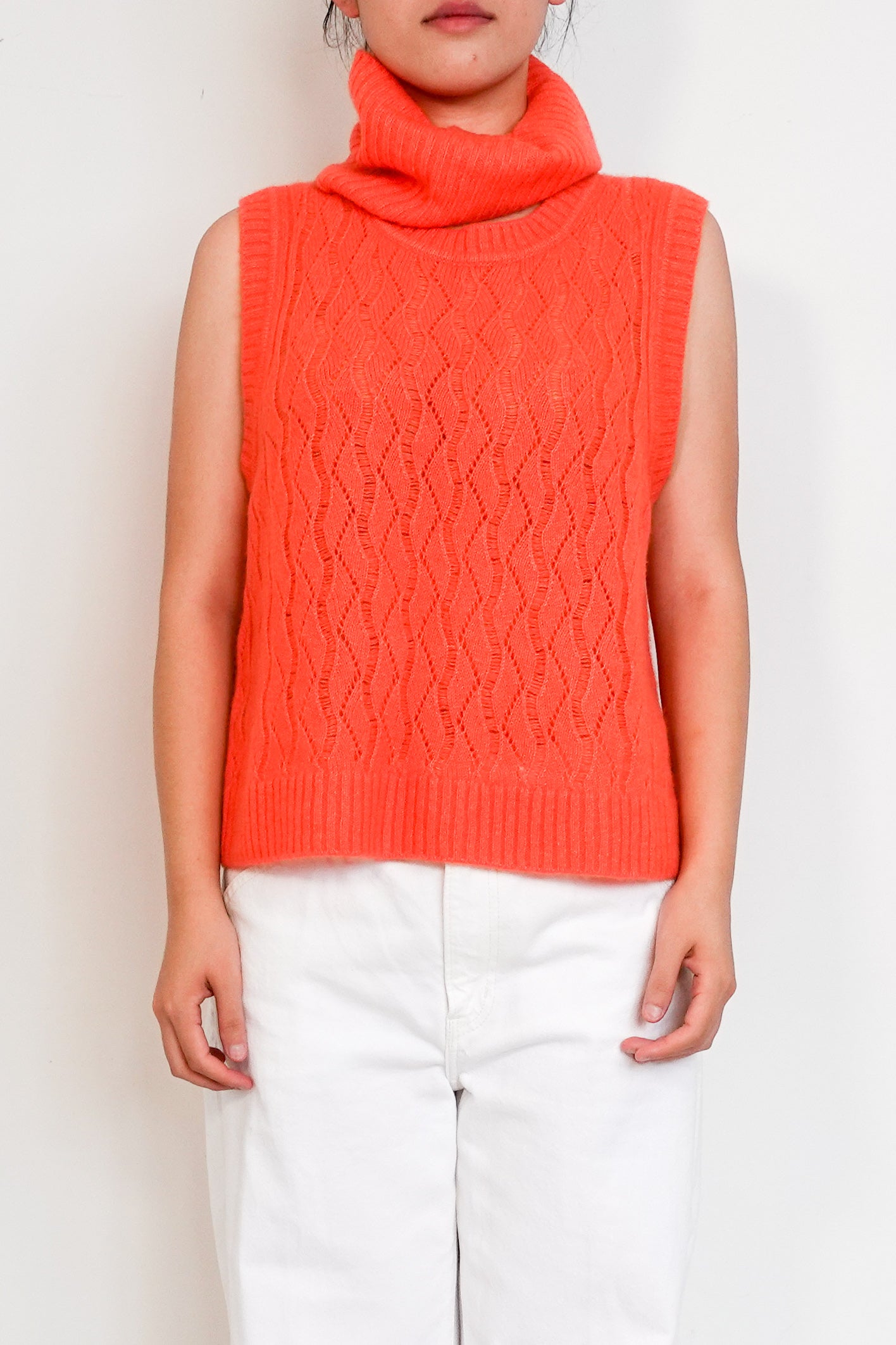 ME+EM-Coral-Cashmere-knitted-sleeveless-jumper-With-neck-warmer-front-picture