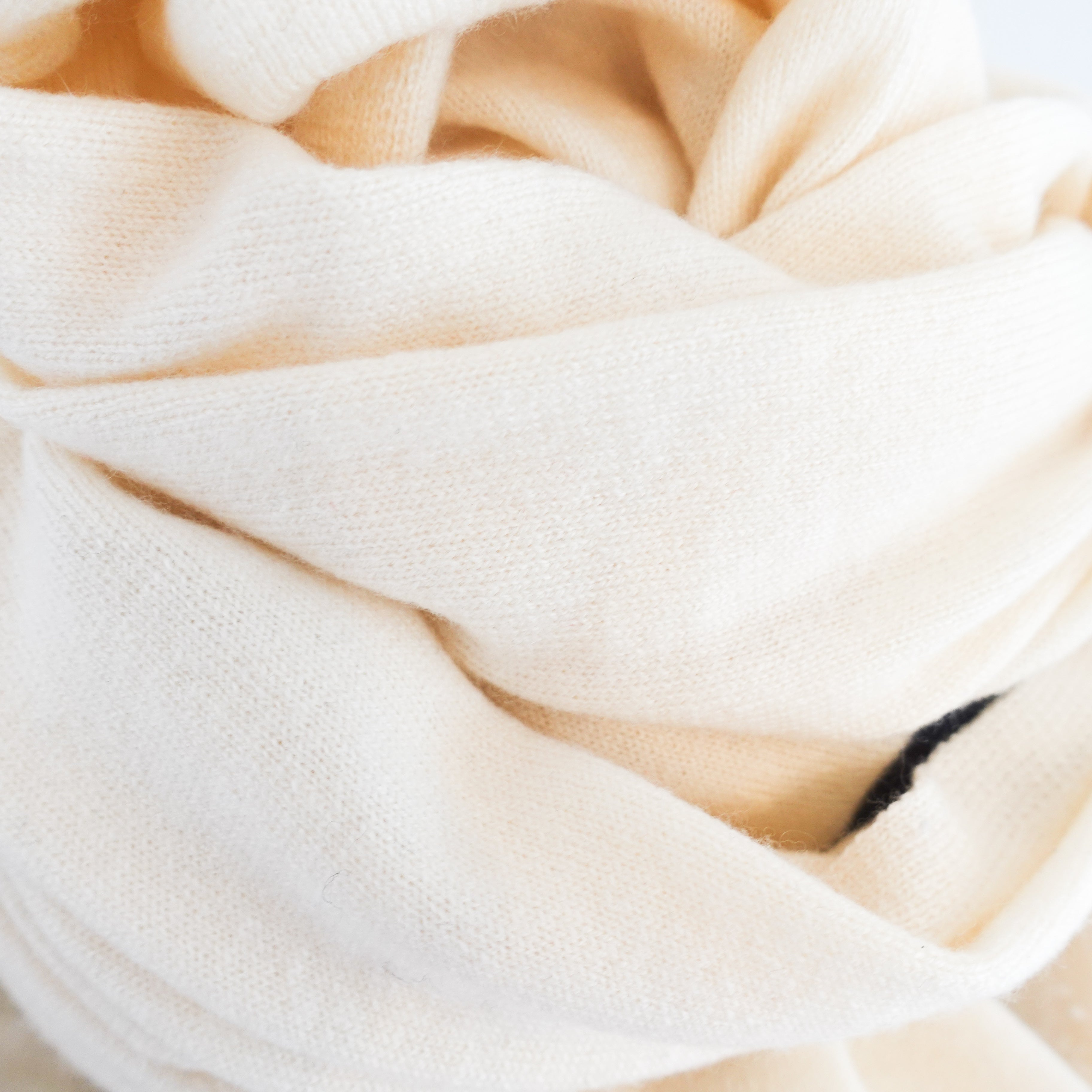 Madeleine-Thompson-Cream-and-Stripe-Scarf-close-picture-Chelsea-London