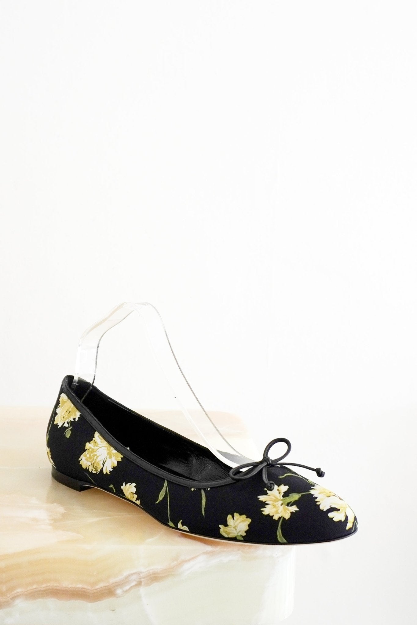 NEW Manolo Blahnik Verallim 10 Black Floral-Print Satin Ballet Flats (