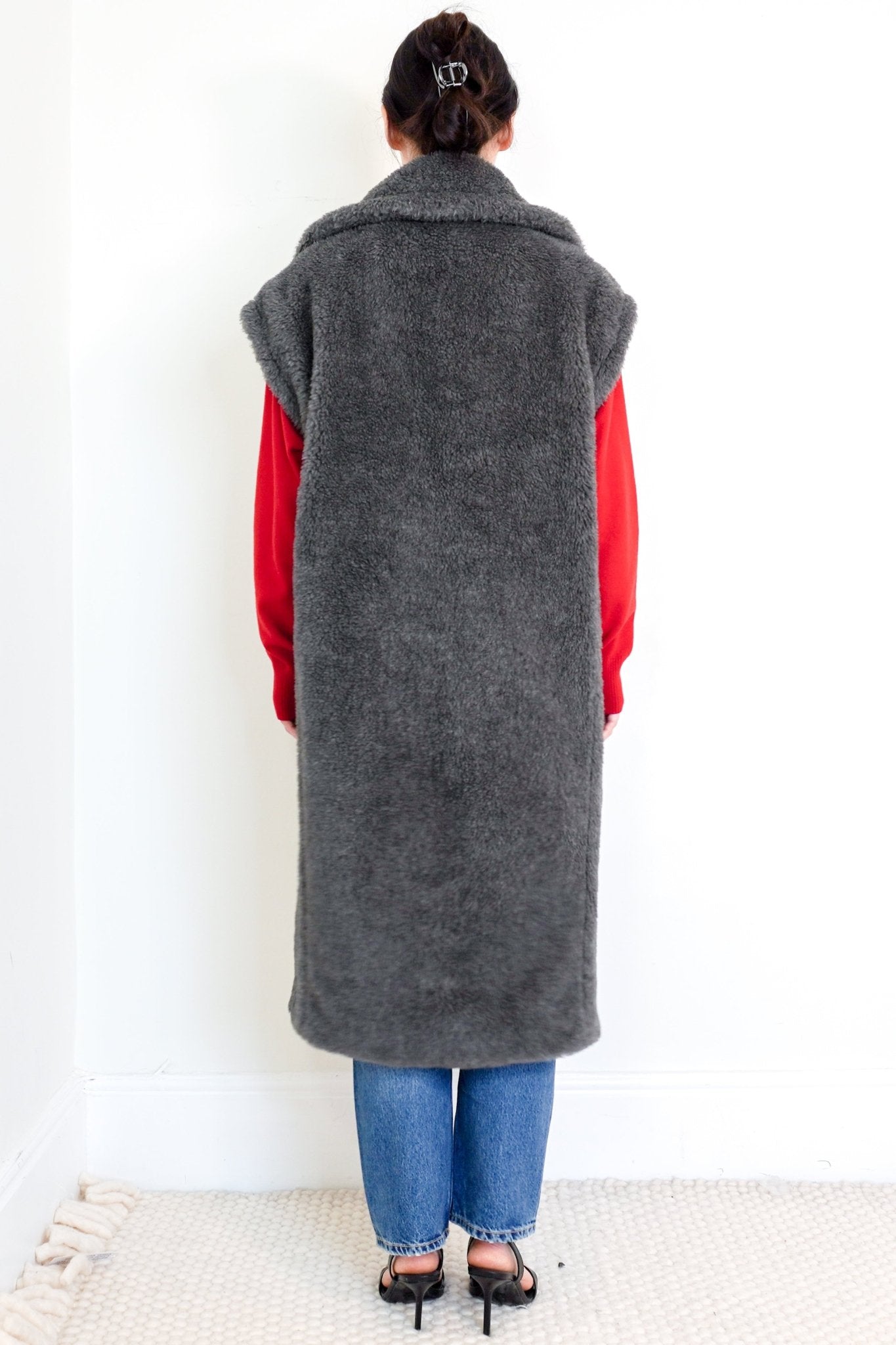 Max Mara Teddy Sleeveless Coat in Grey RRP £1700 | Authentic Preloved - Reloved Again