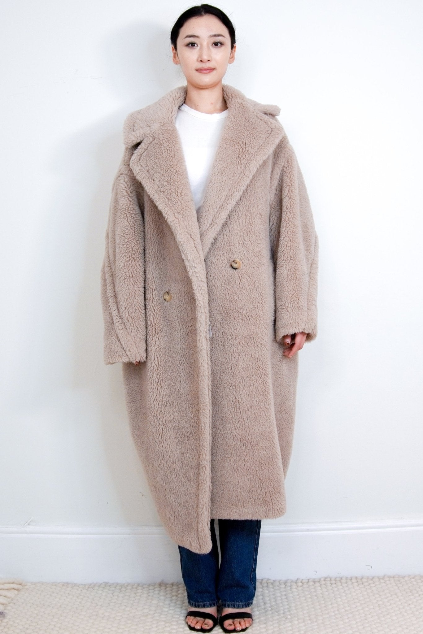 MaxMara-Beige-Teddy-Bear-Icon-Coat-in-alpaca-and-wool-front-picture-Chelsea-London