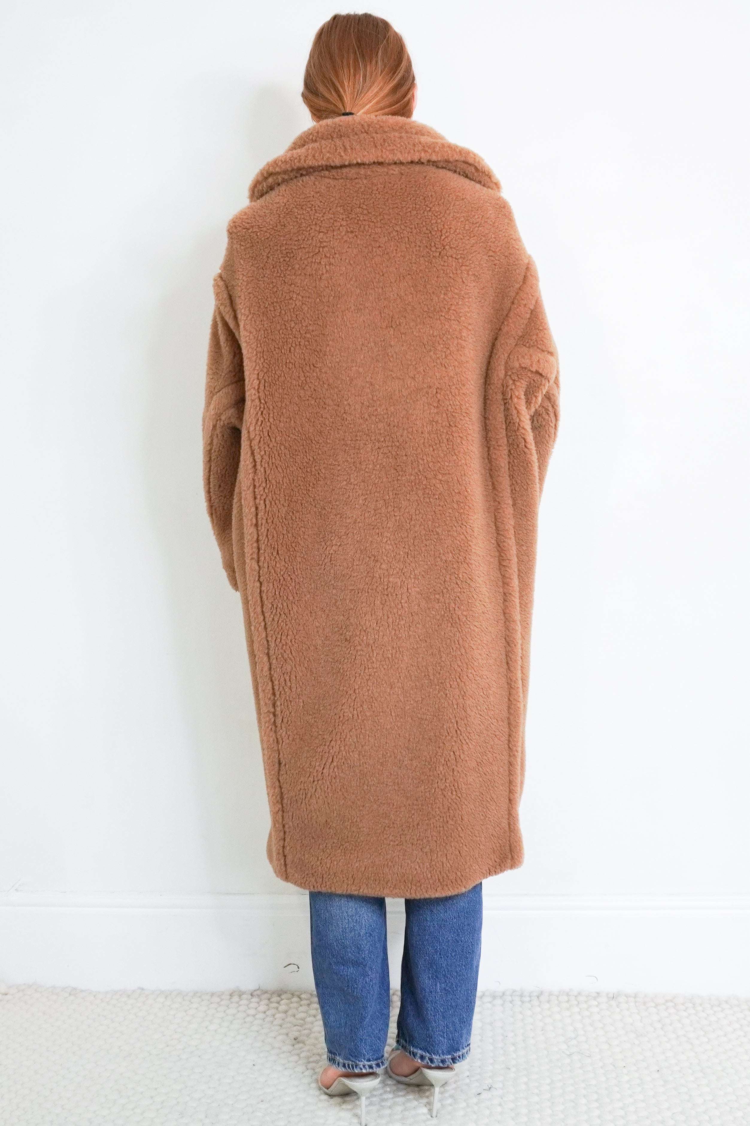 Max Mara Studio Teddy Bear Coat – Camel back photo chelsea london