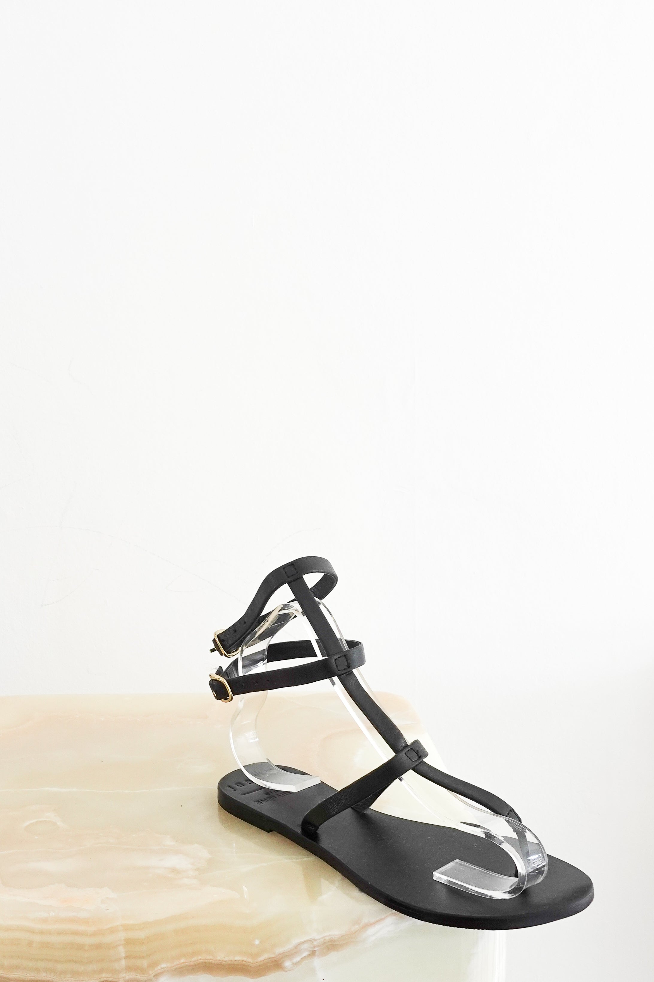 NEW-Manebi-Black-Leather-Gladiator-Style-Open-Toe-Sandals-front-picture