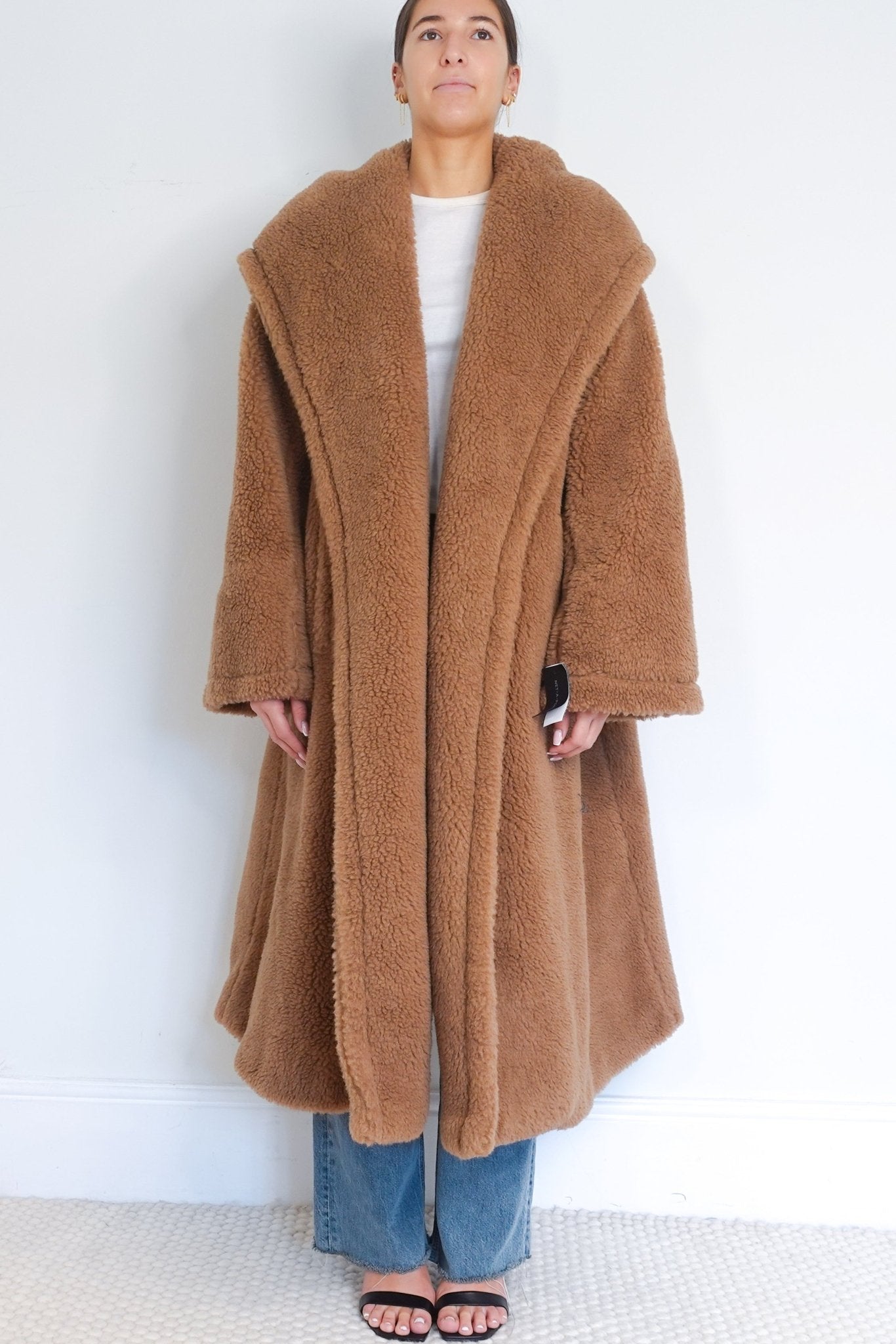 NEW MaxMara Apogeo Camel Brown Hooded Teddy Coat RRP £2760 | Authentic Preloved - Reloved Again