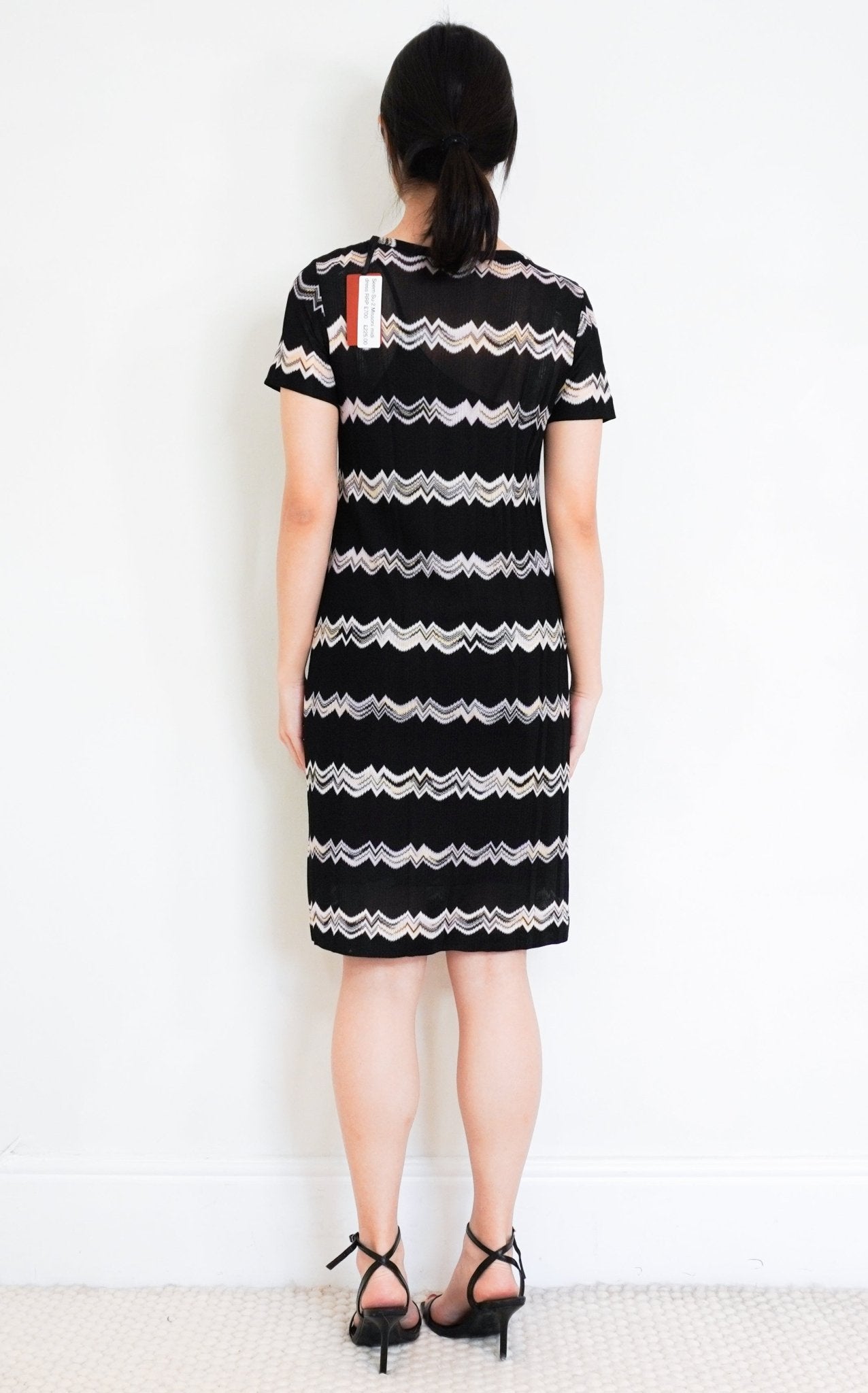 NEW-Missoni-Black-Zigzag-Short-Sleeve-Dress-back-picture-Chelsea-London