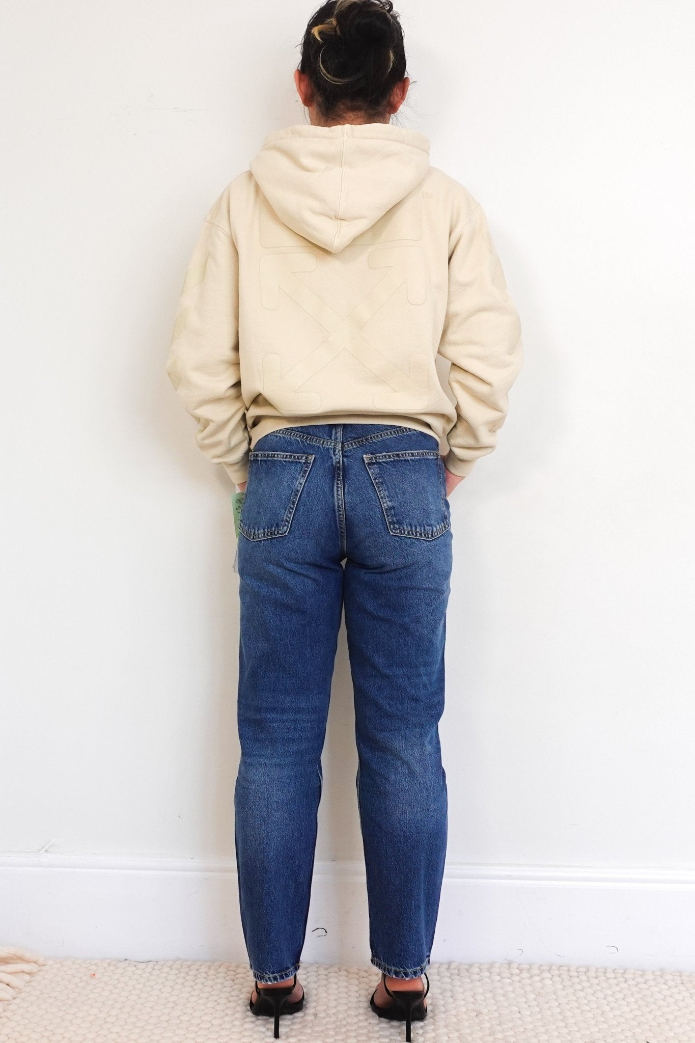 NEW Off White "Main Label" Diagonal Arrow Cream Hoodie RRP £350 | Authentic Preloved - Reloved Again