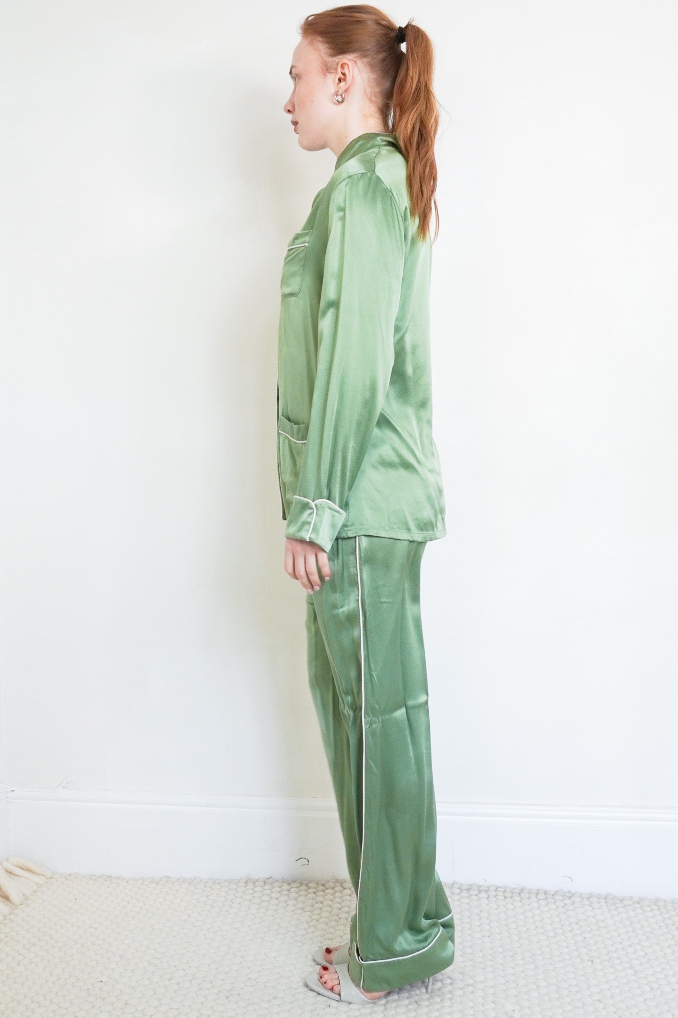 Olivia-Von-Halle-Silk-Pajamas-Side-Picture