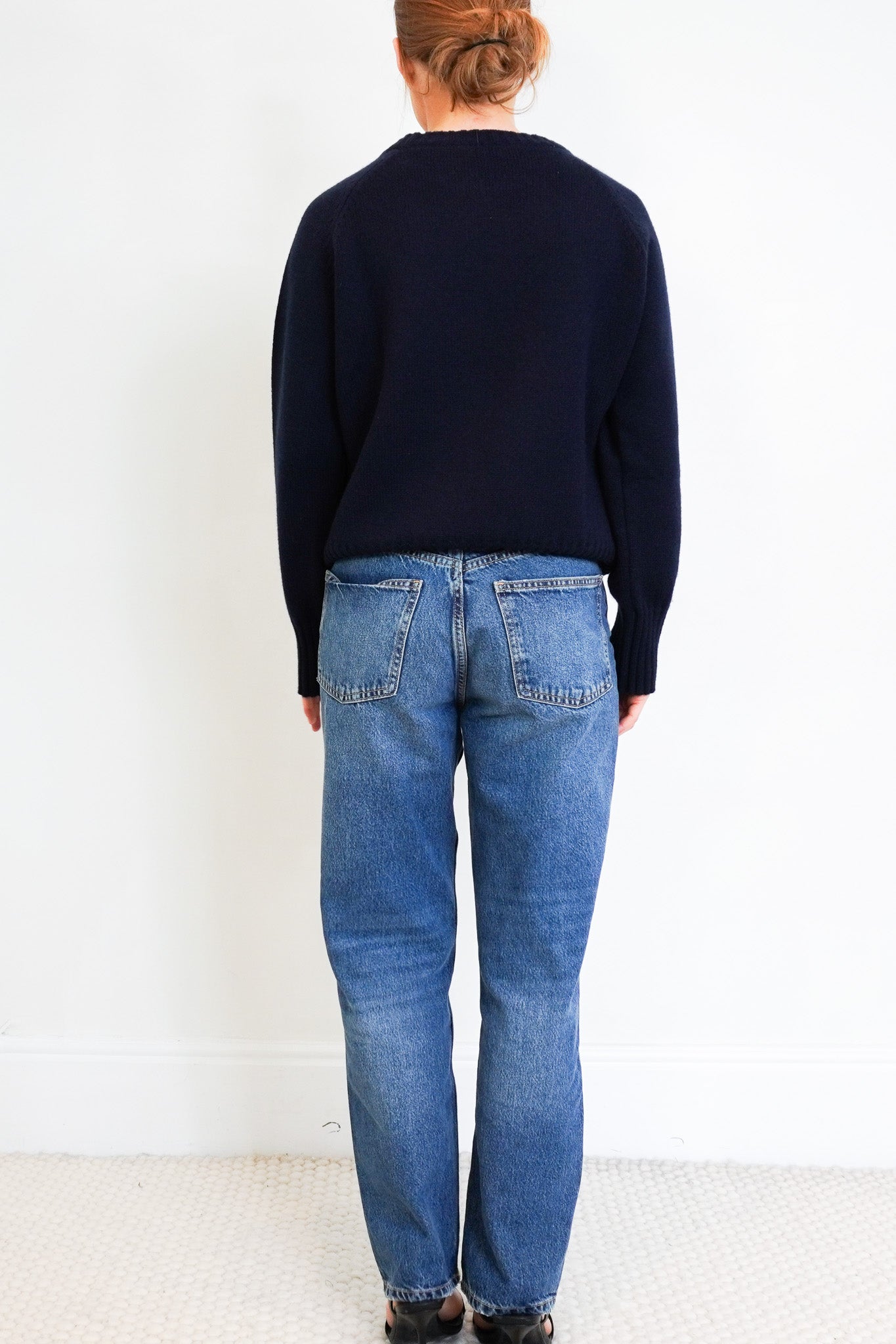 Orwell-Austen-Navy-Cashmere-Jumper-back-picture
