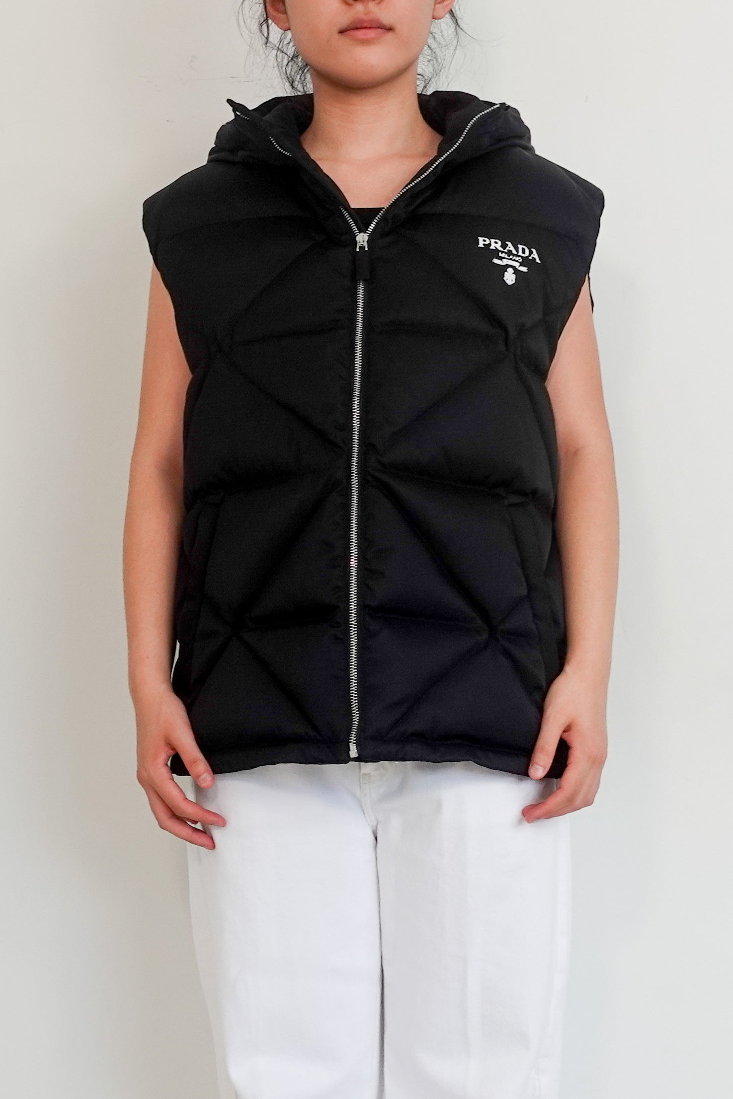 “Prada Re-Nylon Logo Gilet (Pre-Owned) – Excellent Condition £1,900 | Authentic and Preloved