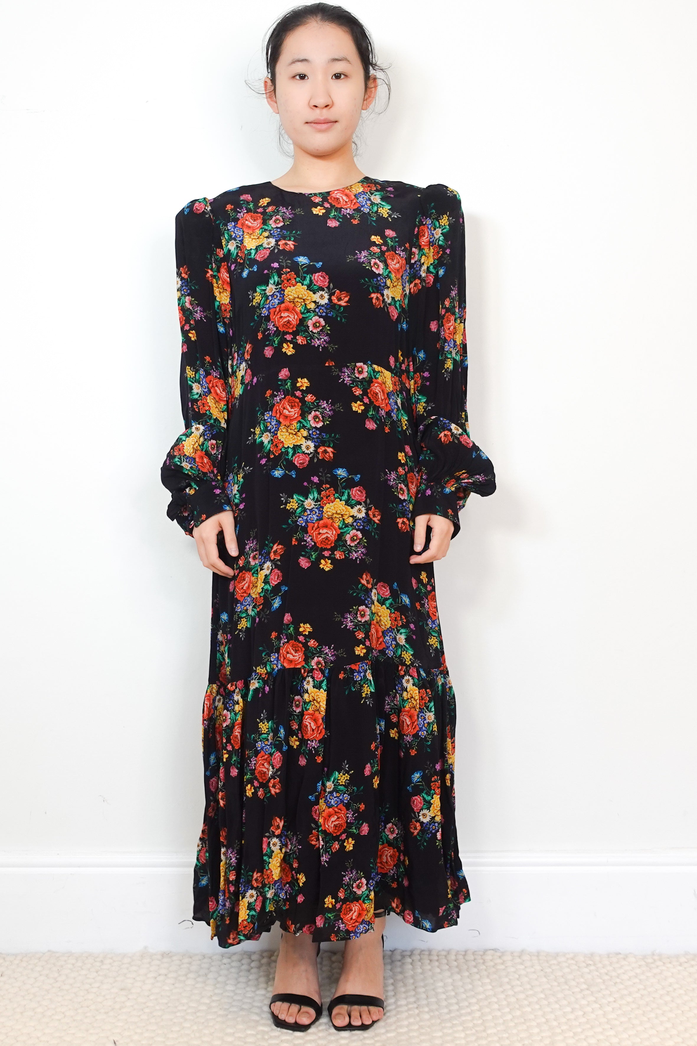 Queens-of-Archive-Black-Floral-Midi-Dress-front-picture-Chelsea-London