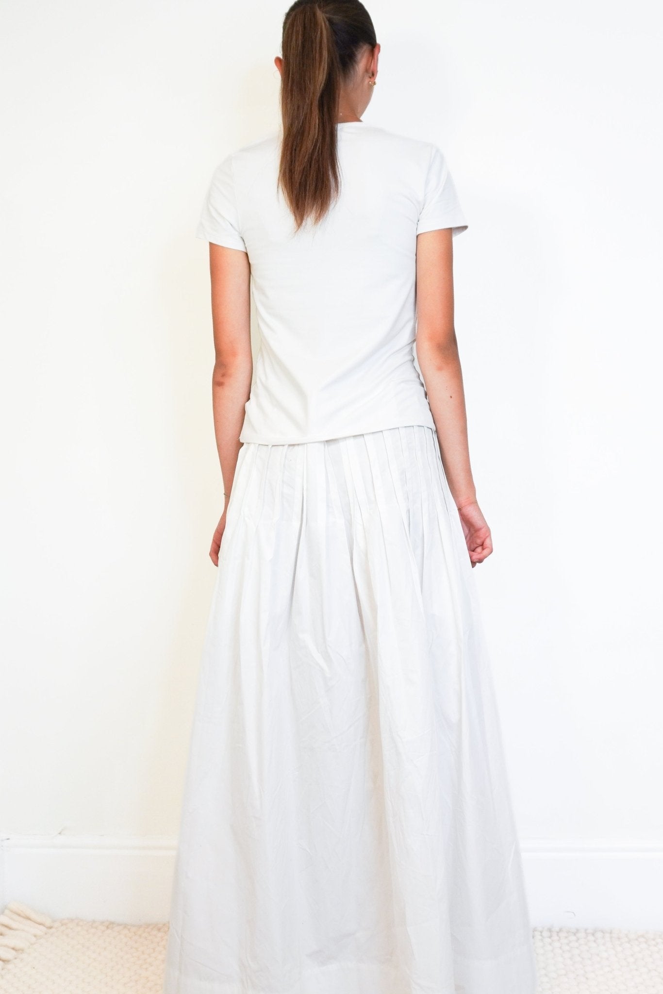 Róhe Pleated Poplin Midi Skirt in Optic White (RRP £470) | Authentic Preloved - Reloved Again