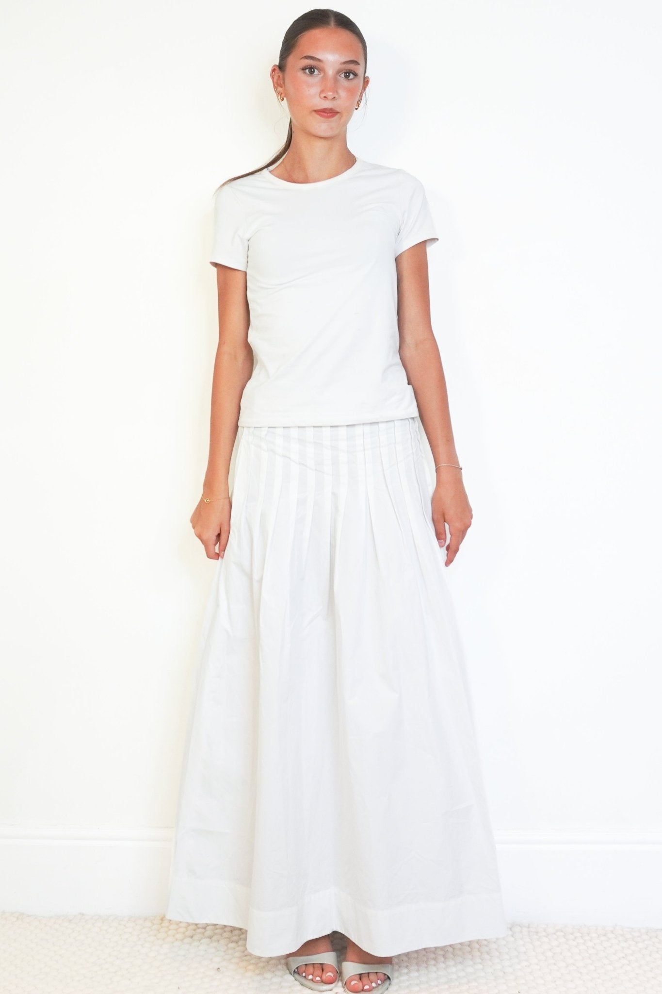 Róhe Pleated Poplin Midi Skirt in Optic White (RRP £470) | Authentic Preloved - Reloved Again