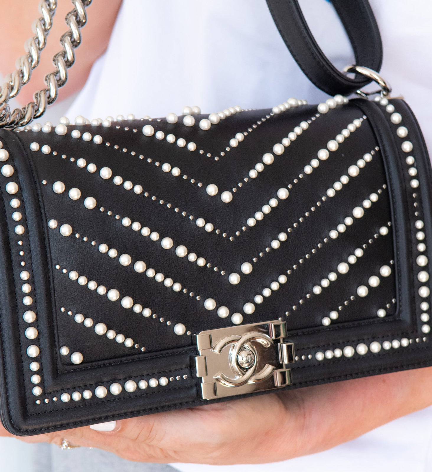 Large Boy Bag in black leather with pearls