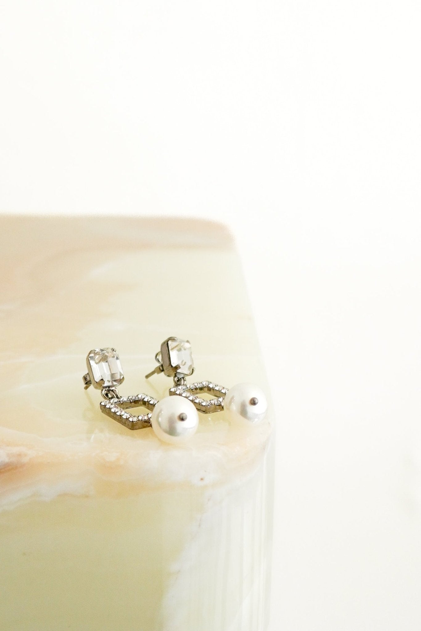 Roger Vivier Crystal & Pearl Drop Earrings in Silver (RRP £350) | Authentic Preloved FINAL SALE - Reloved Again