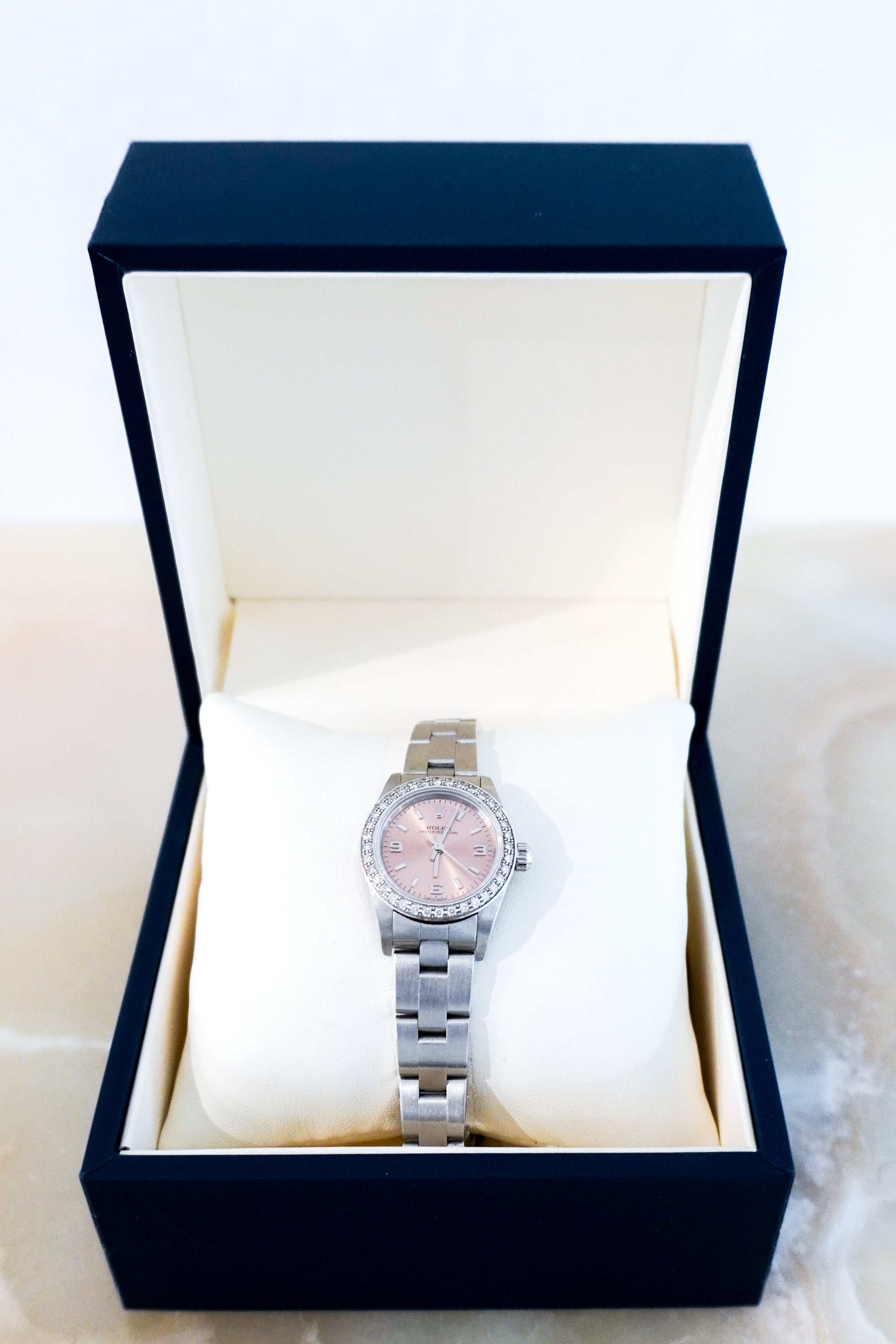 Rolex-Ladies-Oyster-Perpetual-26-Watch-front-picture-chelsea-london