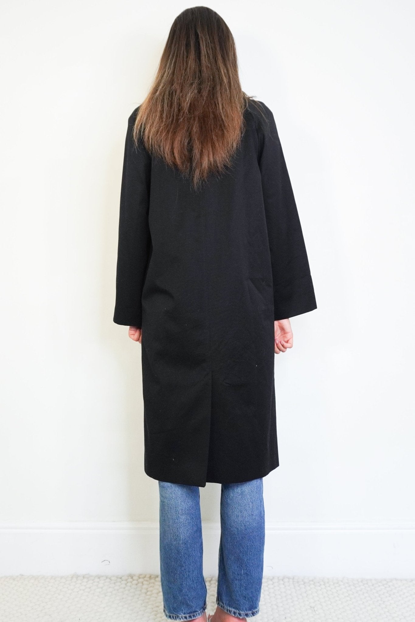 Sézane Clyde Black Cotton Trench Coat back photo chelsea london
