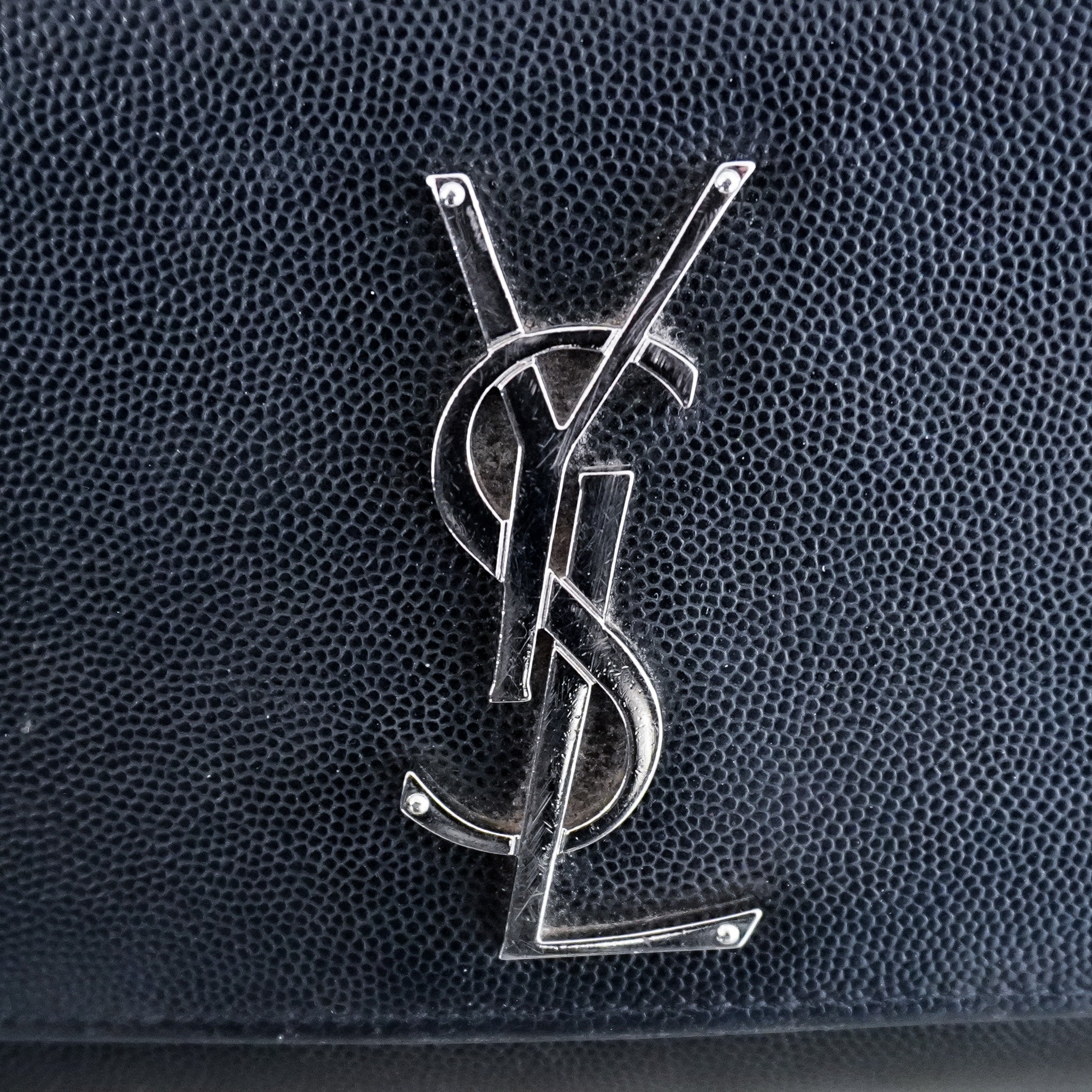 Saint-Laurent-Kate-Small-Bag-logo-picture