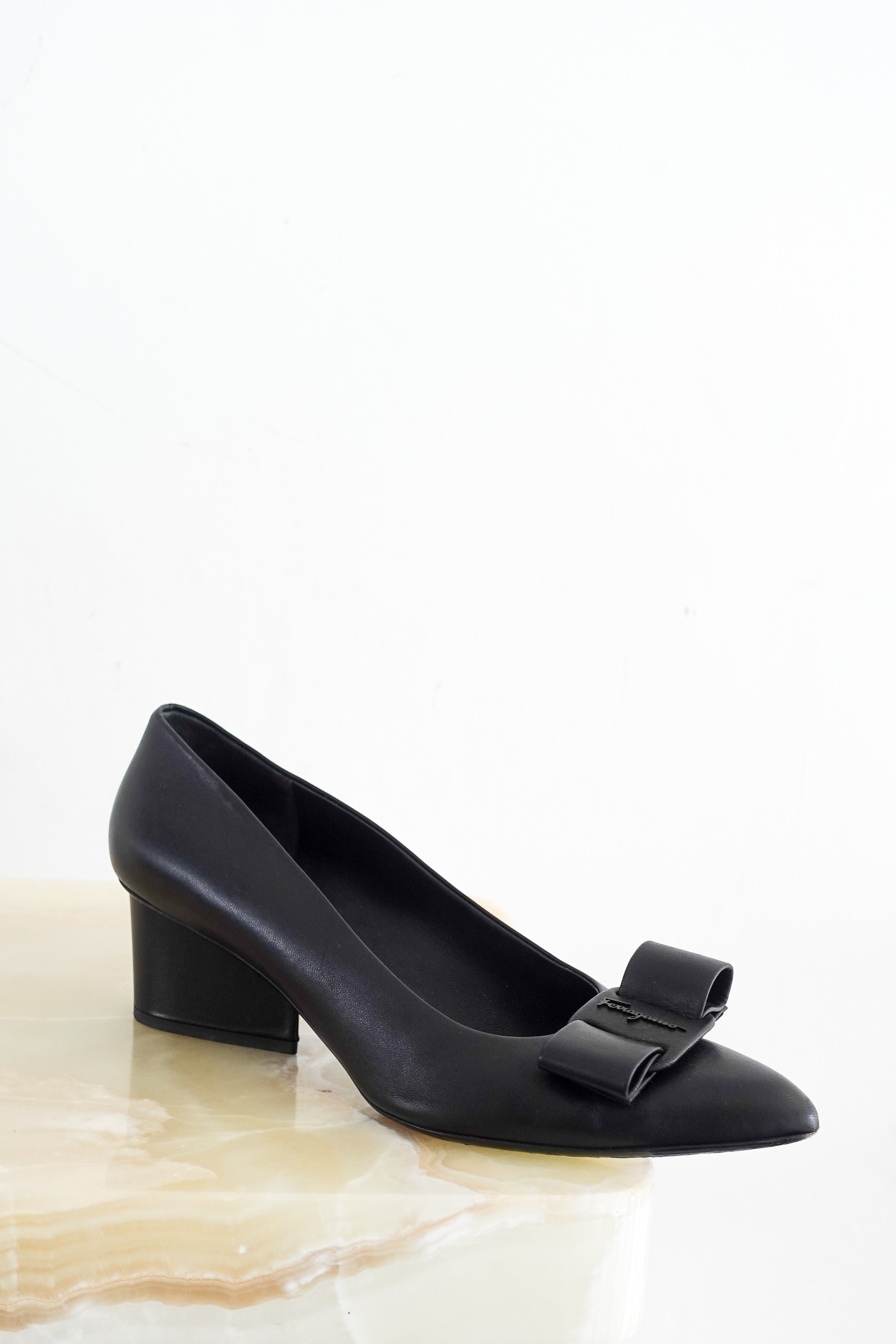 Salvatore Ferragamo Black Pumps RRP £650 | Authentic Preloved