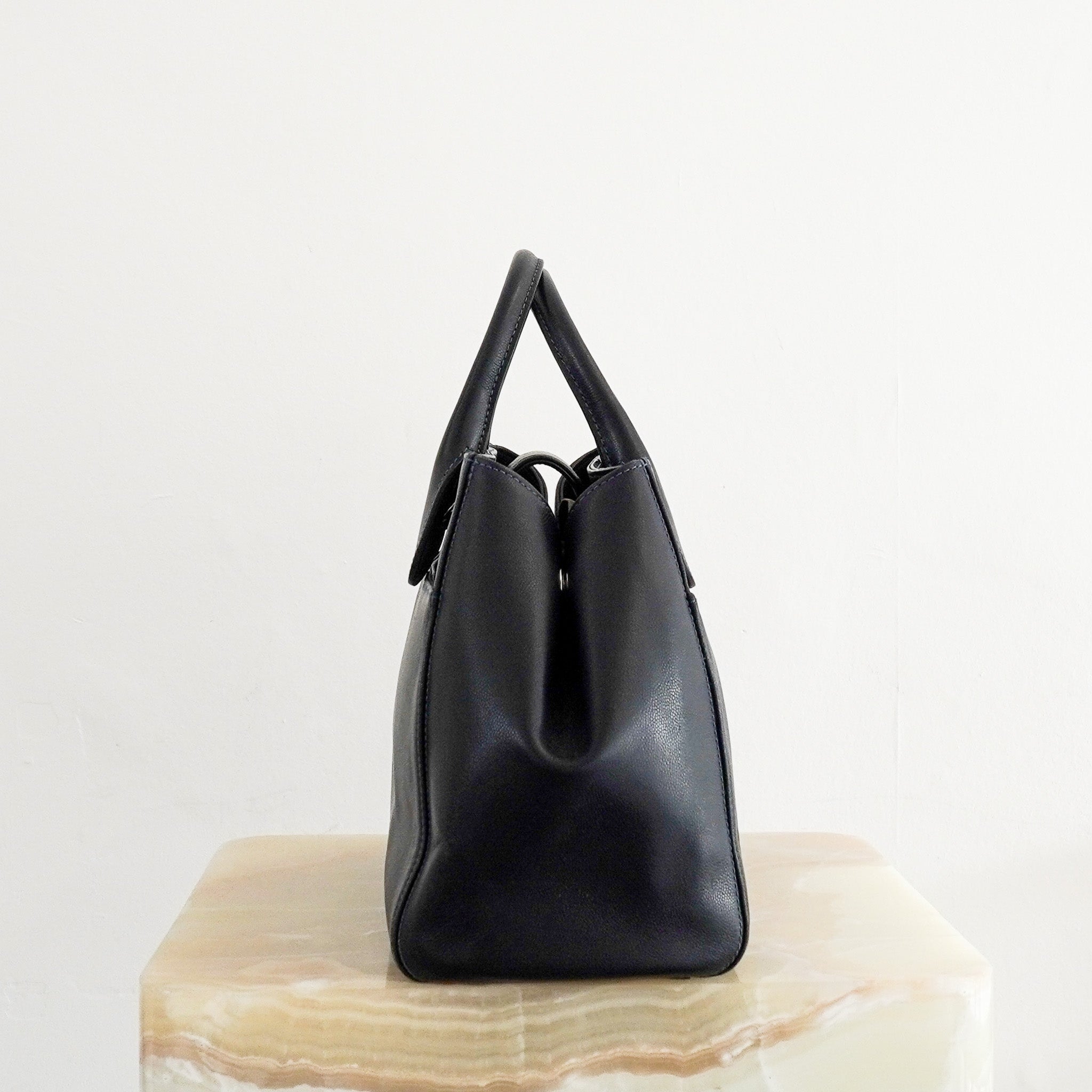Side Chanel Medium Executive Cerf Tote Bag in Navy 