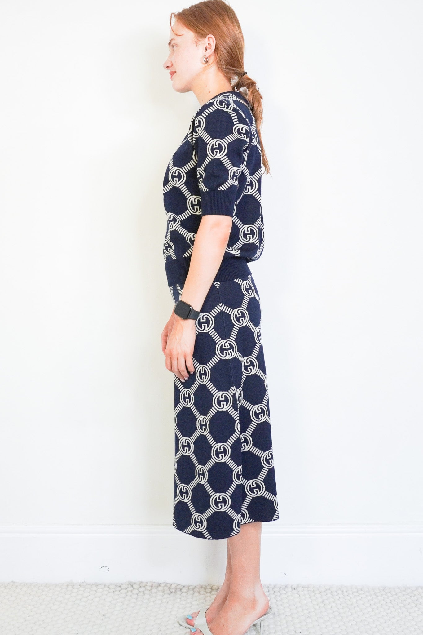 Side Image: Gucci GG Knit Skirt and Jumper Set in Navy