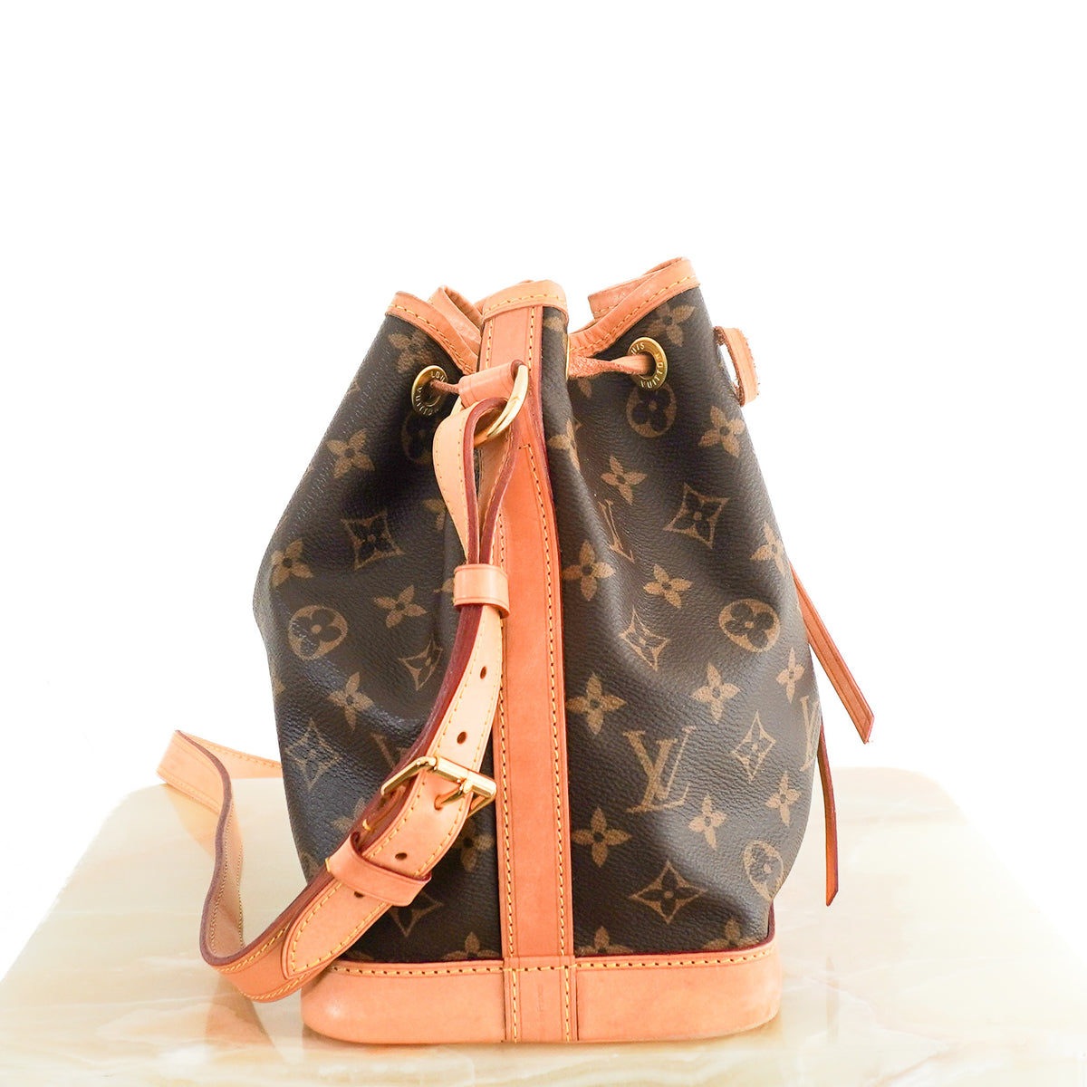 SIde: Louis Vuitton BB NOE Bucket Bag