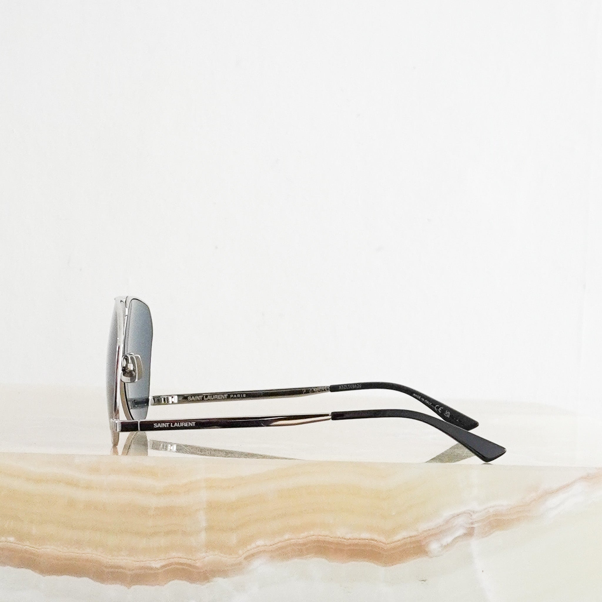 Side Saint Laurent SL 690 Dust Sunglasses 