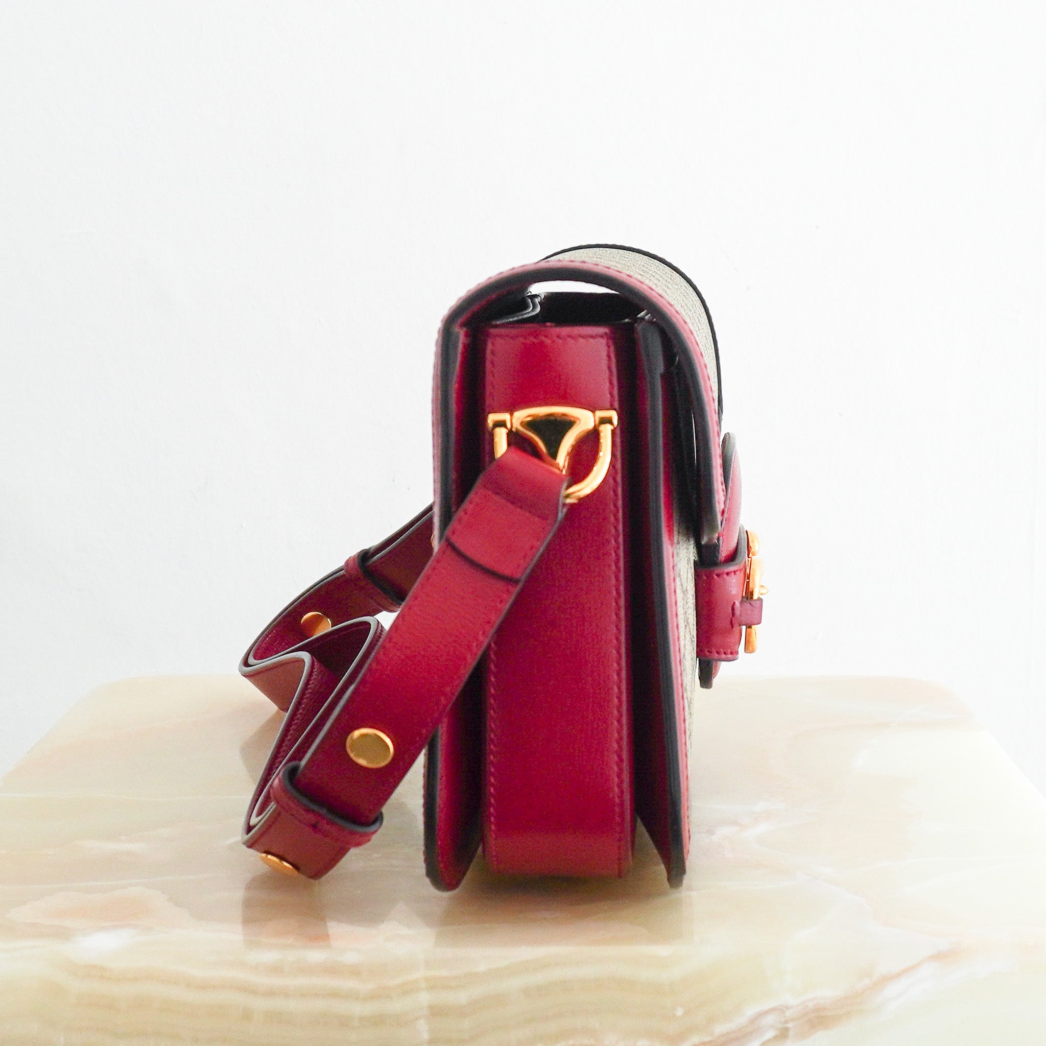 Side image of the Gucci Medium Horsebit 1955 Bag