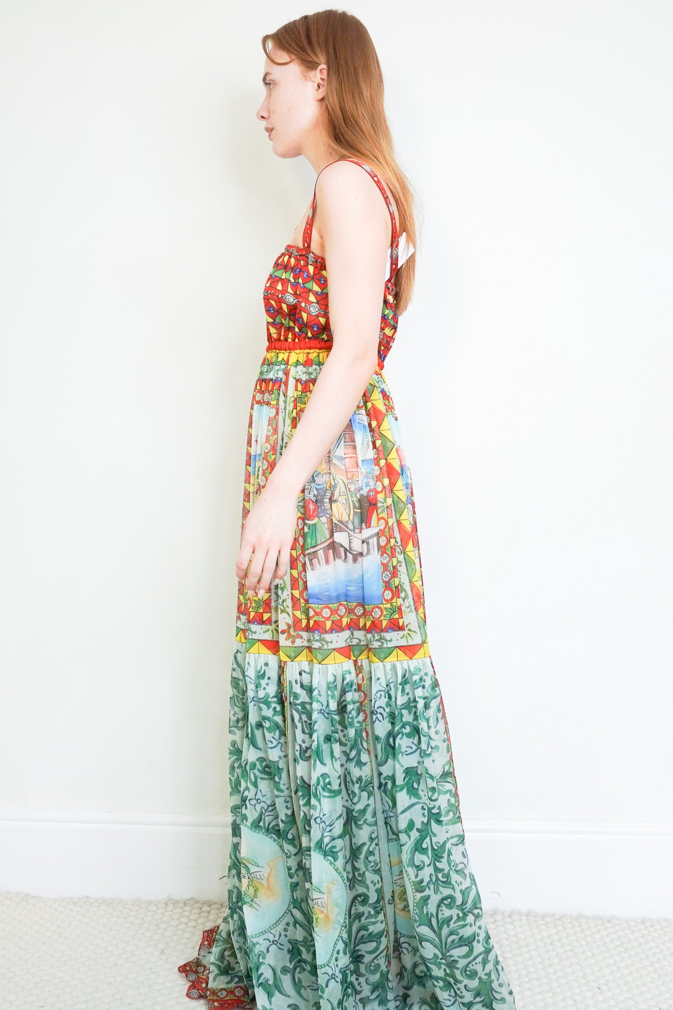 Side photo of the Dolce & Gabbana Carretto Print Dress
