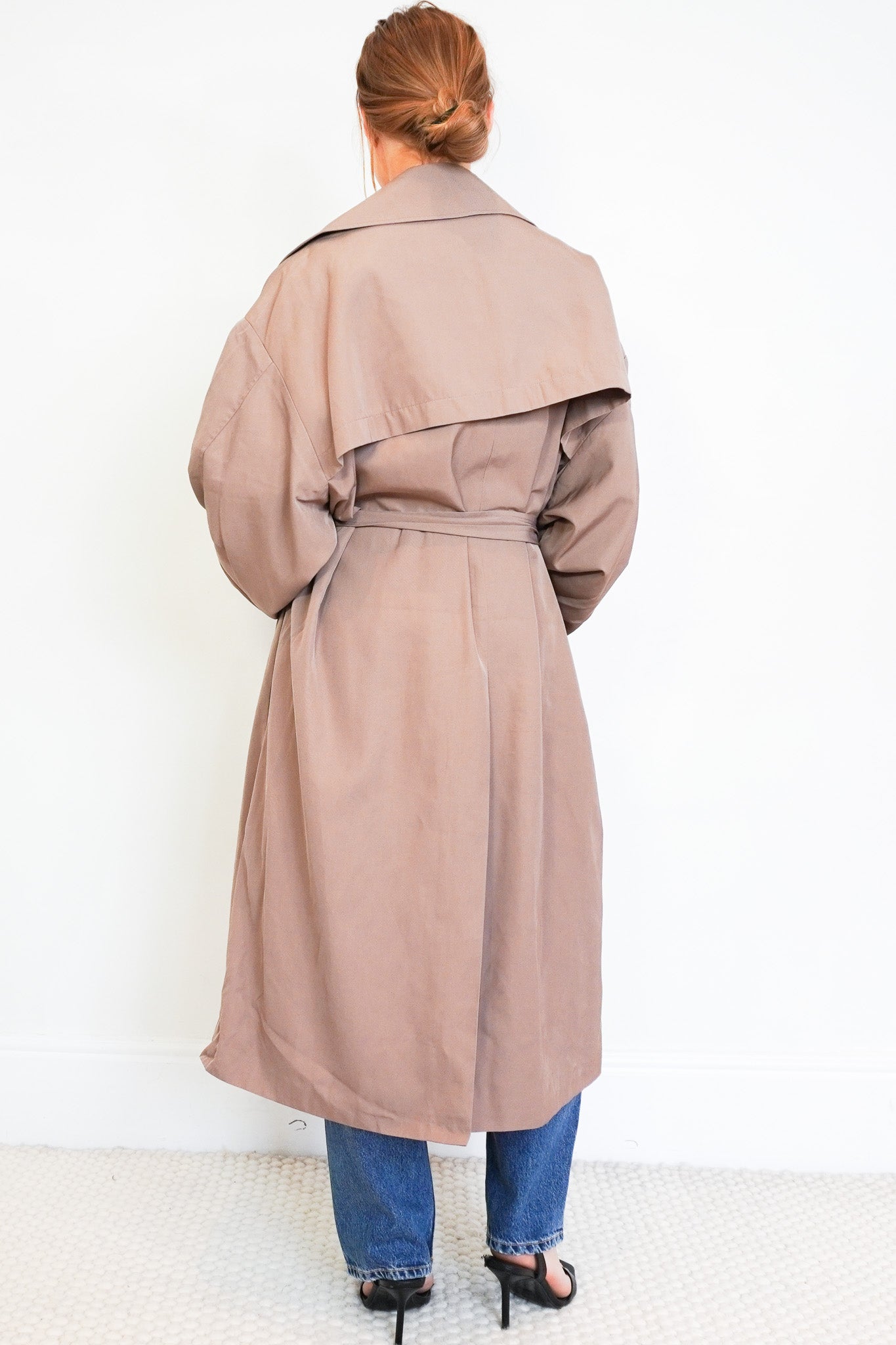 The-Frankie-Shop-Trench-Coat-in-Beige-back-picture