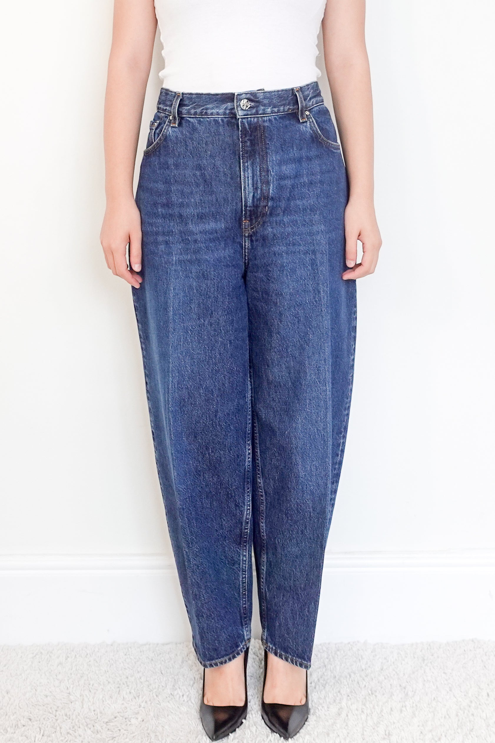 Toteme wide tapered leg  Jeans RRP £290 | Authentic Preloved