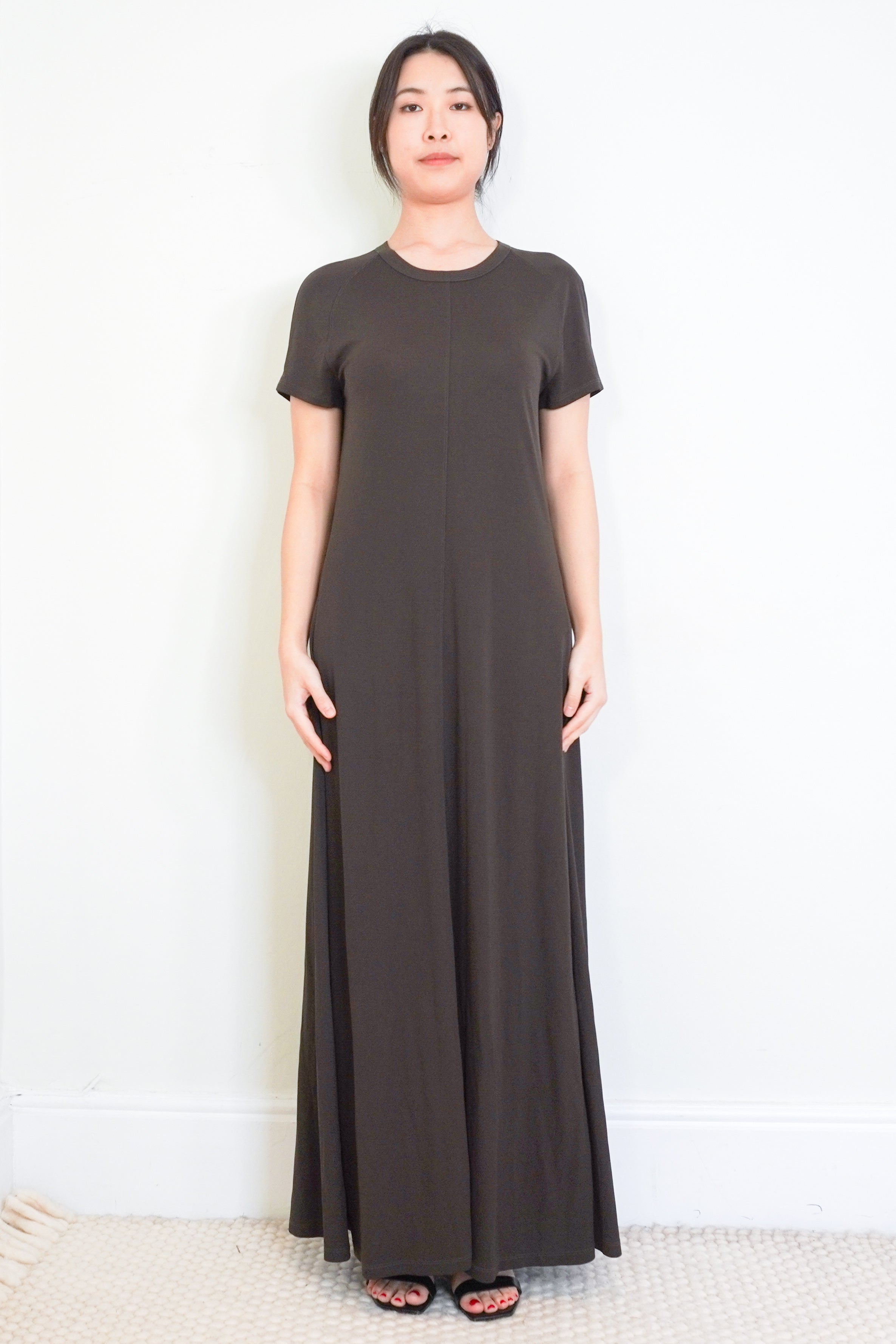 Toteme-Fluid-Dress-in-Brown-front-picture-Chelsea-London