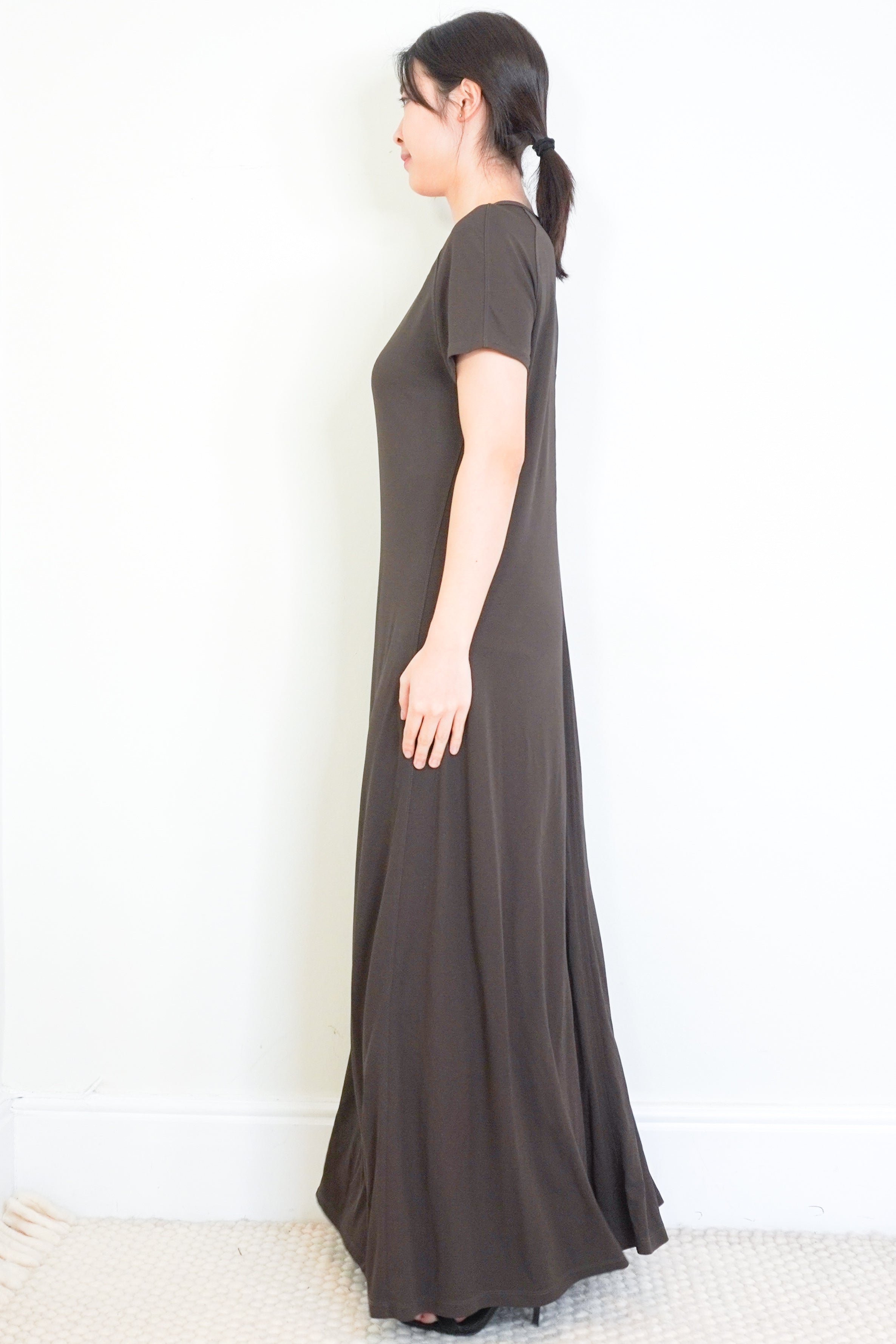 Toteme-Fluid-Dress-in-Brown-side-picture-Chelsea-London