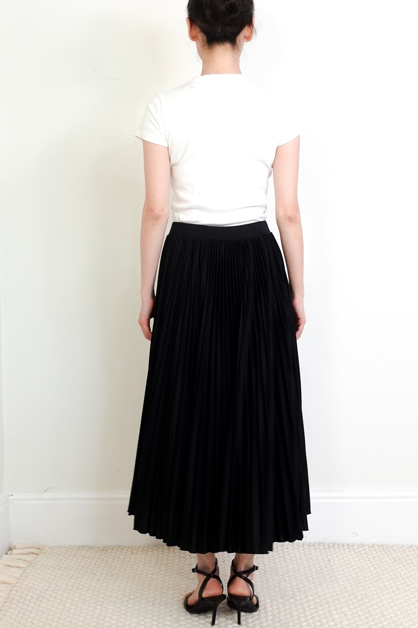 Valentino Black Pleated Logo Skirt RRP £1200 | Authentic Preloved - Reloved Again