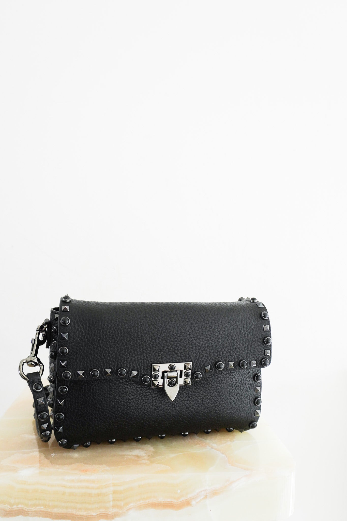Valentino-Rockstud-Nappa-Shoulder-Bag-in-Black-front-picture-chelsea-london